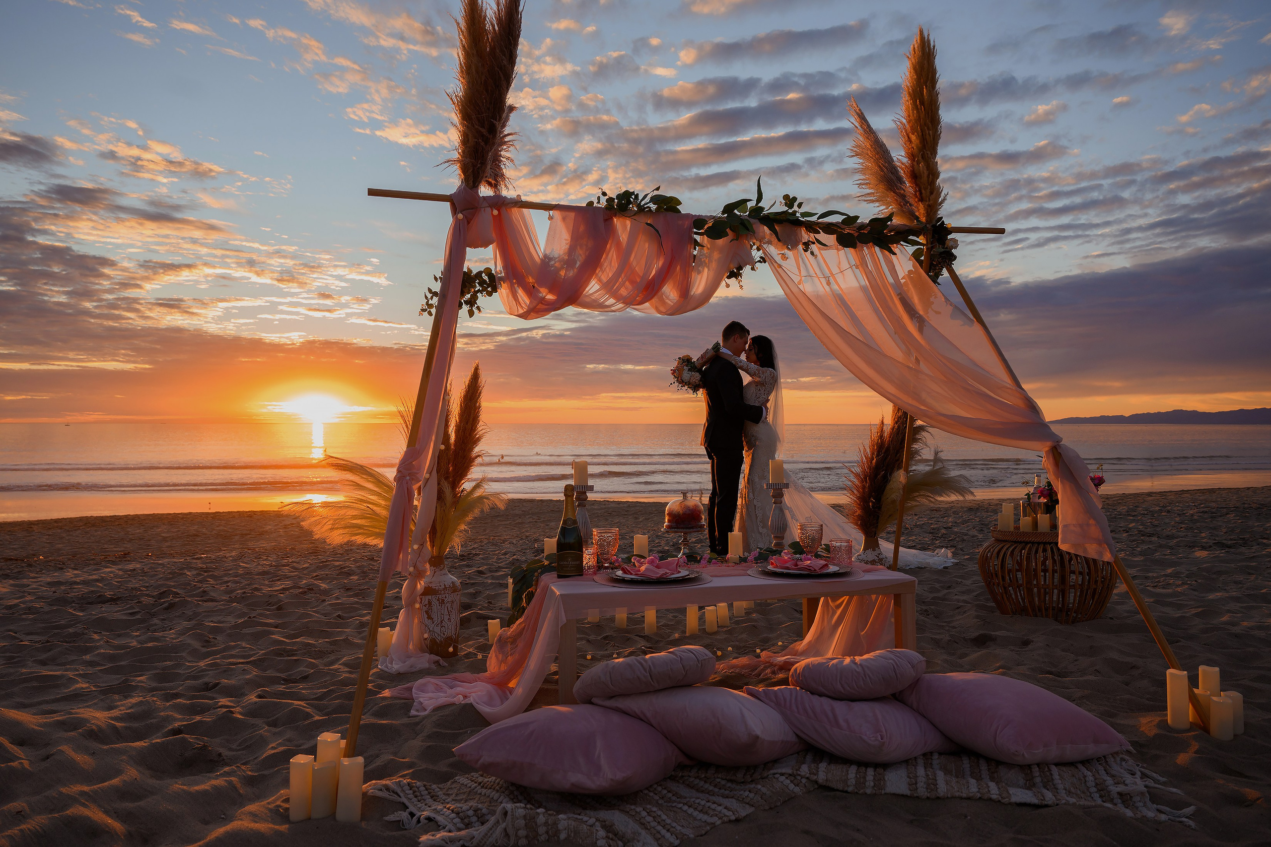 Wedding photo shoot. Wedding photographer. Wedding, maternity and family photographer in Charlotte Tasha Minn