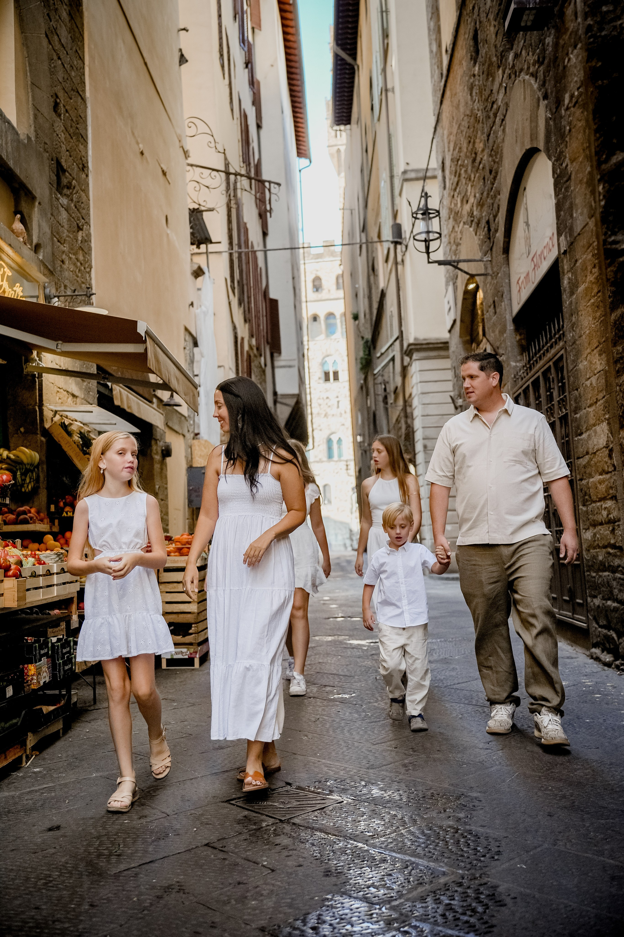 Stella & Family. Wedding Photographer in Italy