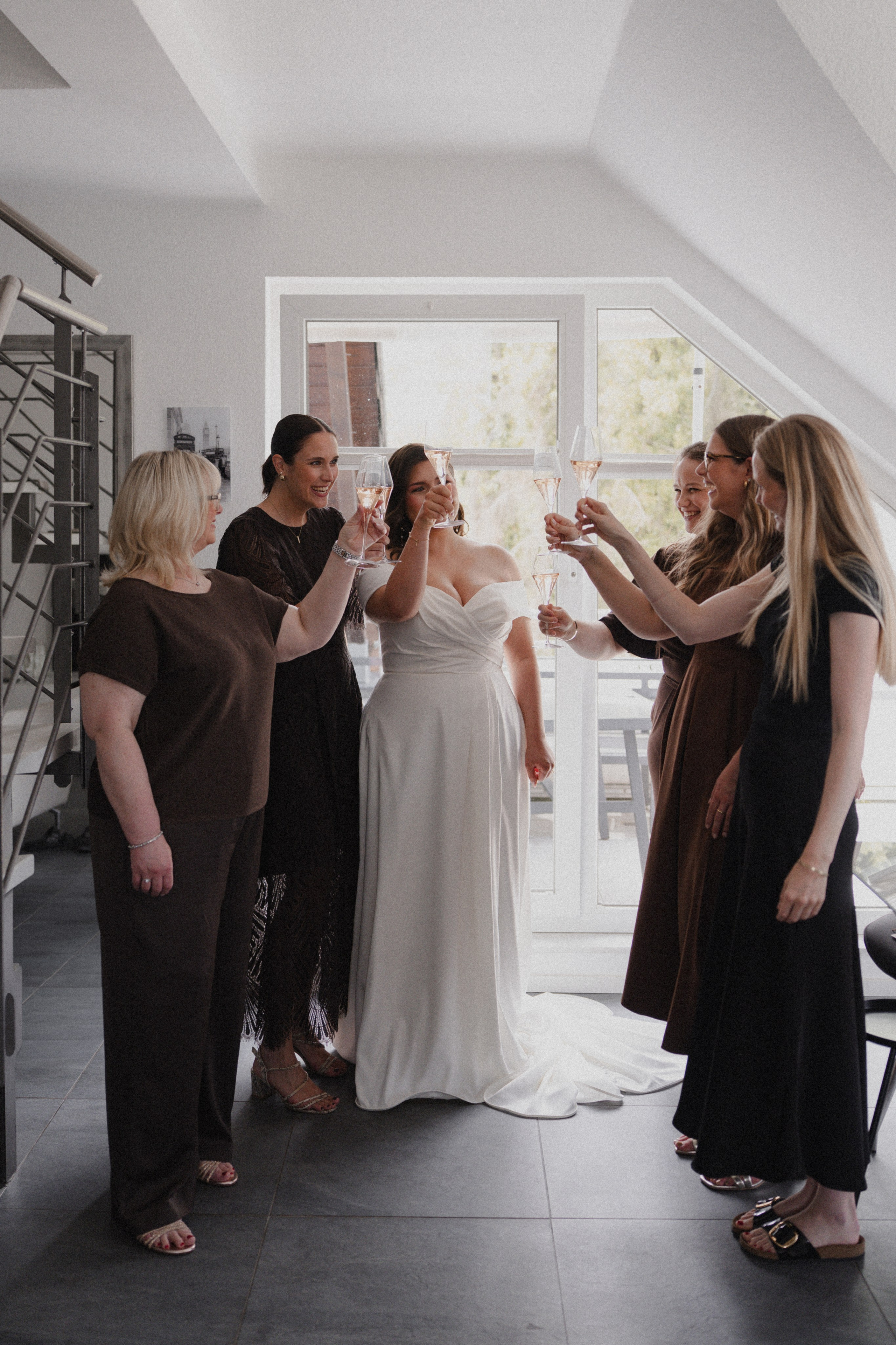 Jessica & Felix I Gesellschaft Harmonie Bochum. Hochzeitsfotografin Bochum | Halyna Reiche Fotografie NRW