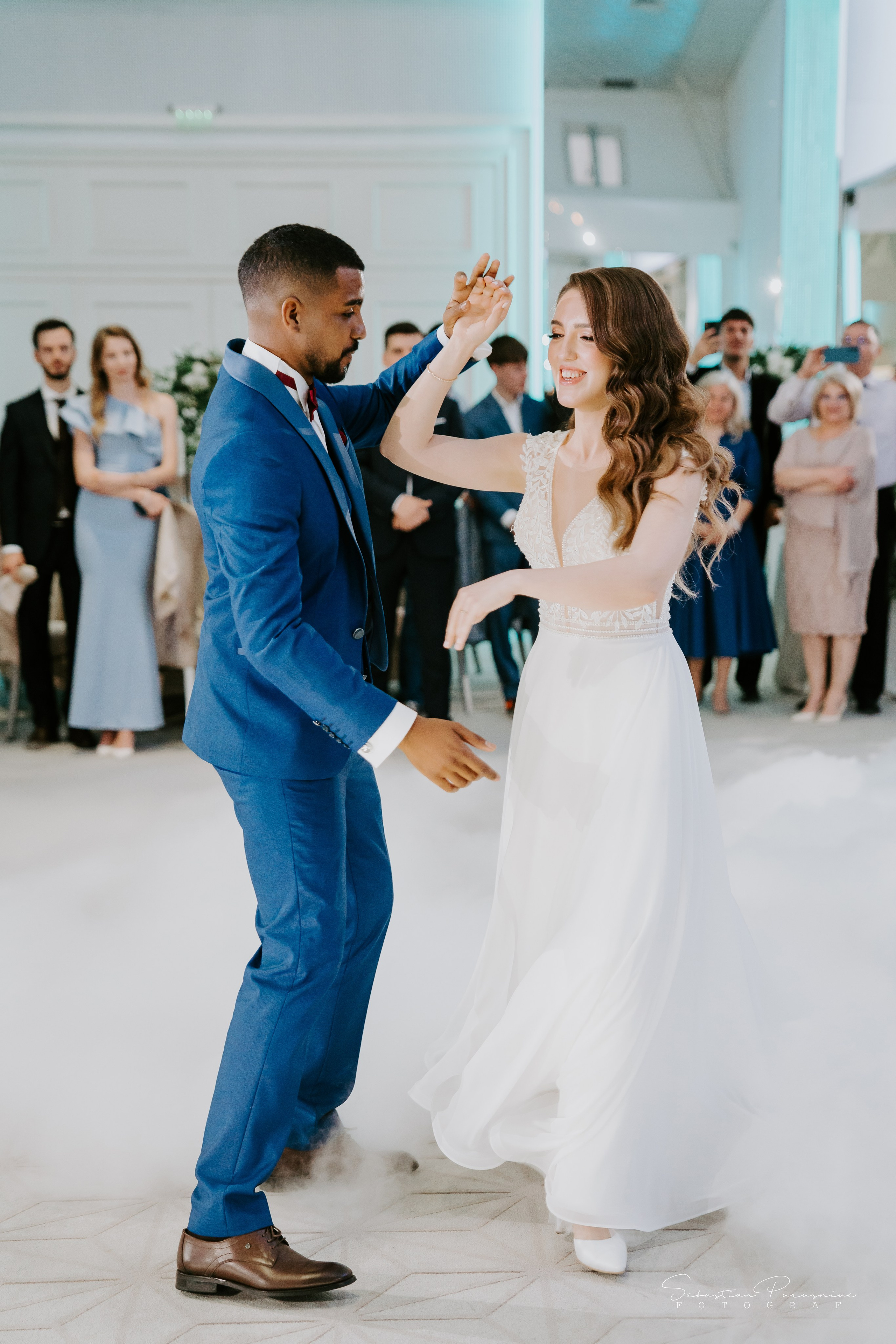 Bianca & Cristiano. Sebastian Purusniuc Fotograf - Iasi