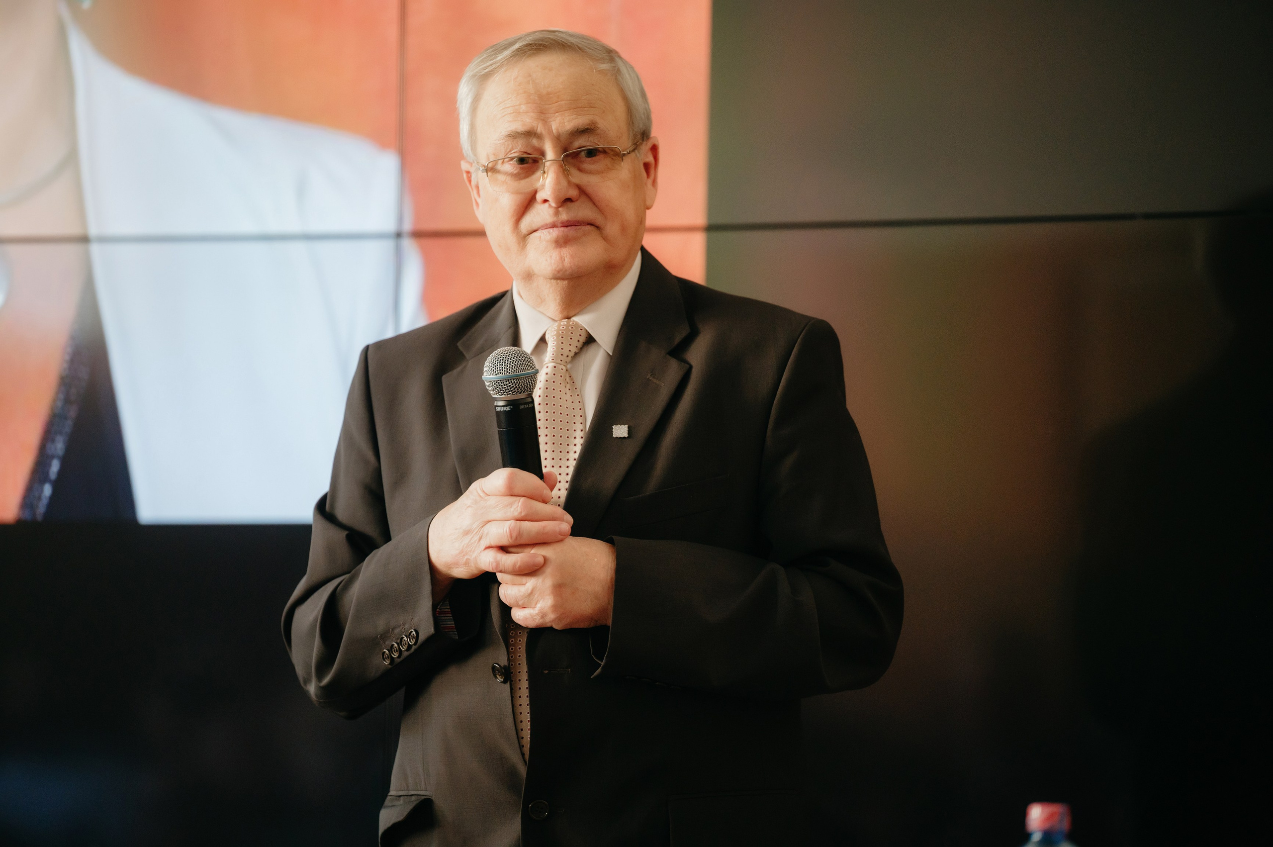 Medicina Veterinara — dupa 30 de ani…. Laurentiu Stefan StoryTeller