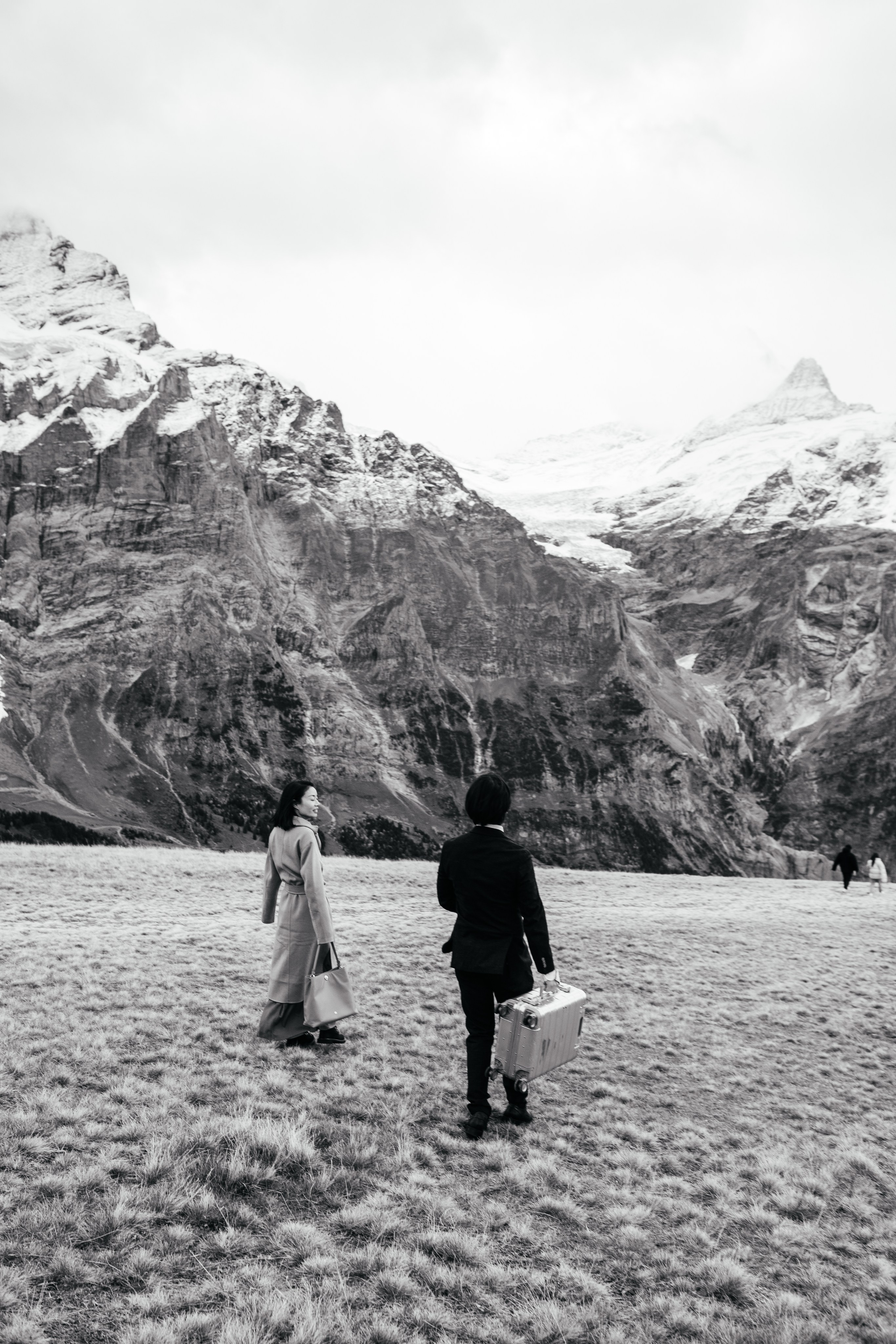 Kaiwen & Xiaoming Grindelwald, Switzerland. I am Elena Altendorfer. Wedding photographer in Zurich and Switzerland
