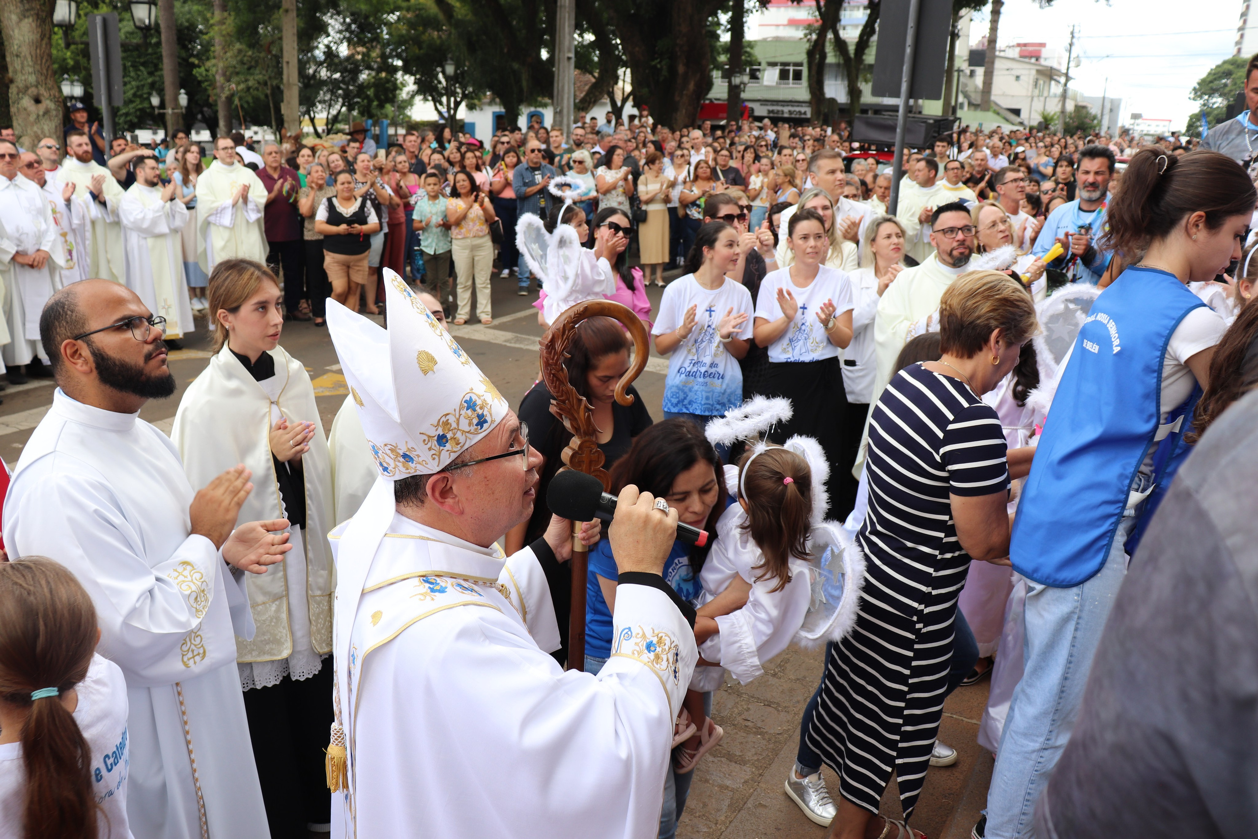 Peregrinação Nossa Senhora de Belém. Handa Produções