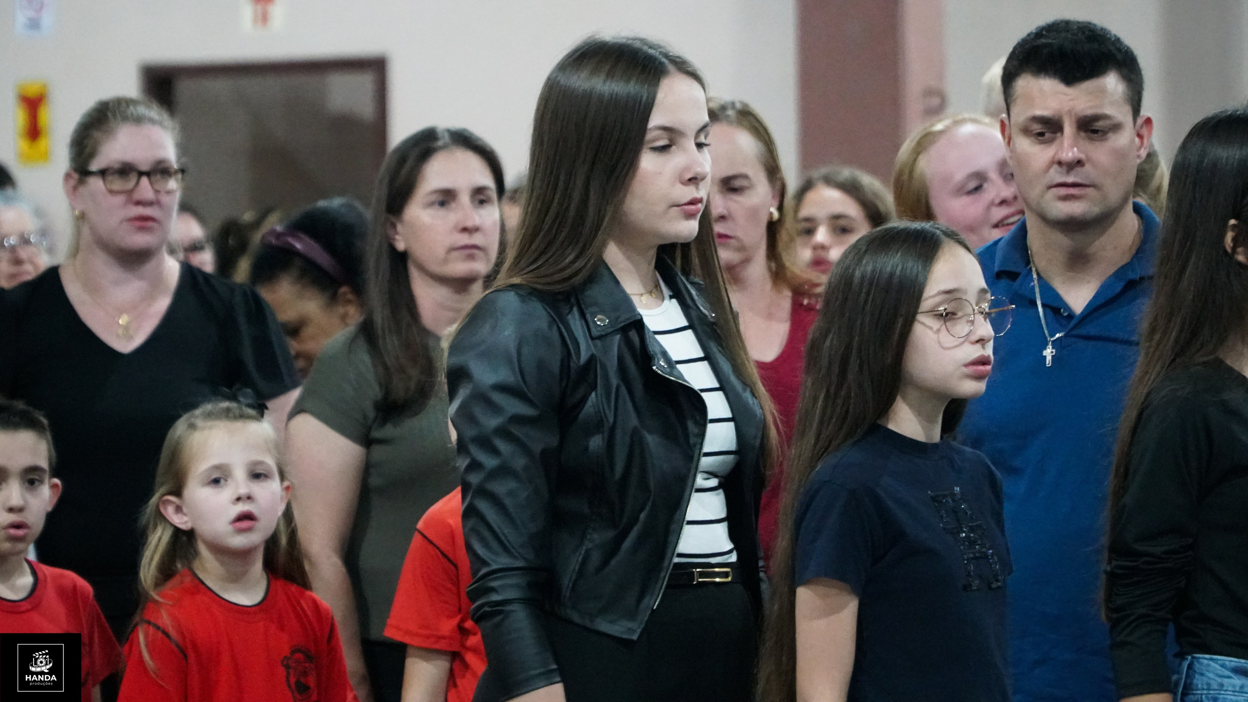 Noite autógrafos colégio Aurélio Buarque de Holanda. Handa Produções