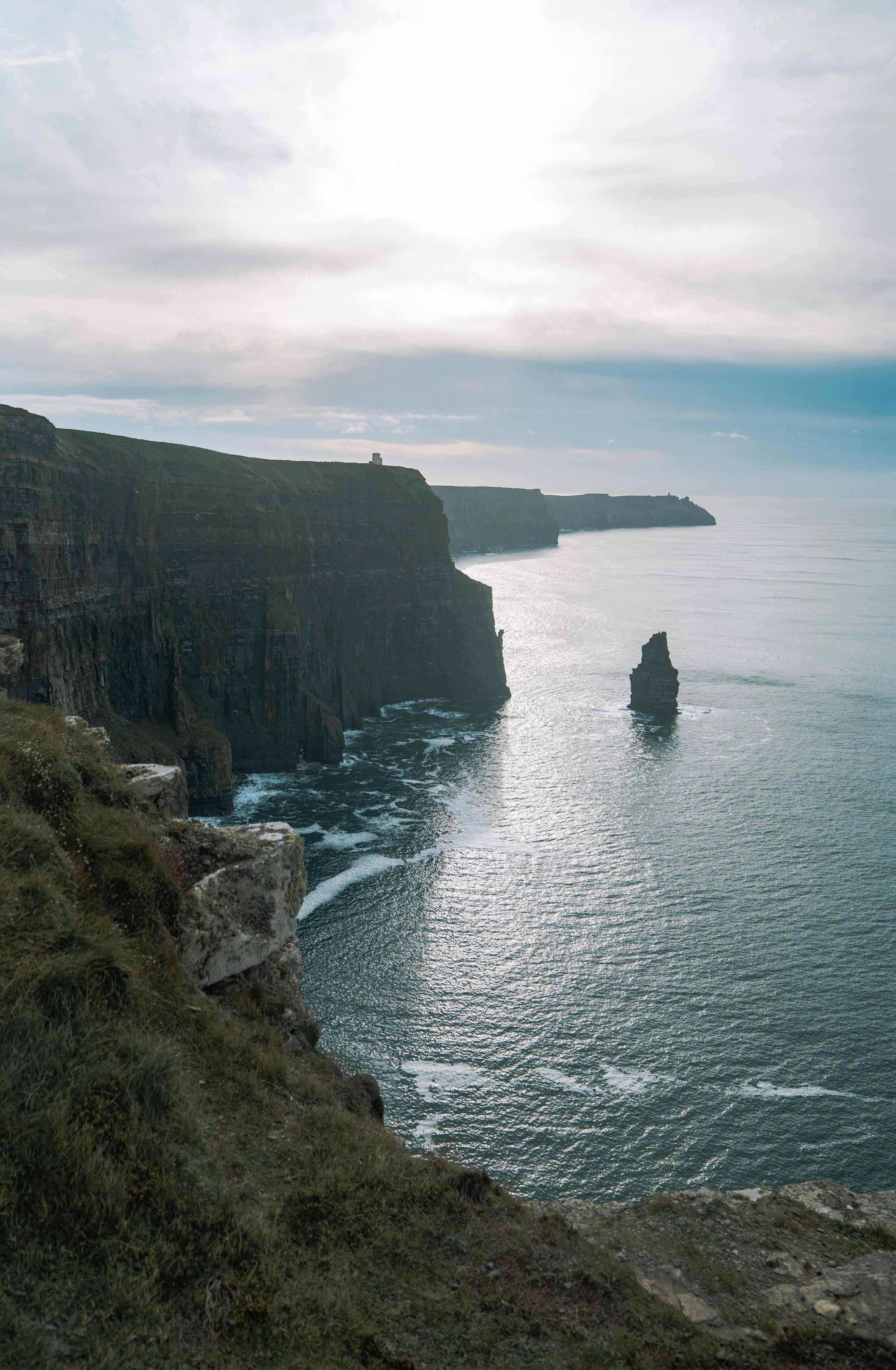 Proposal at Cliffs Moher. Wedding and family photographer Ireland