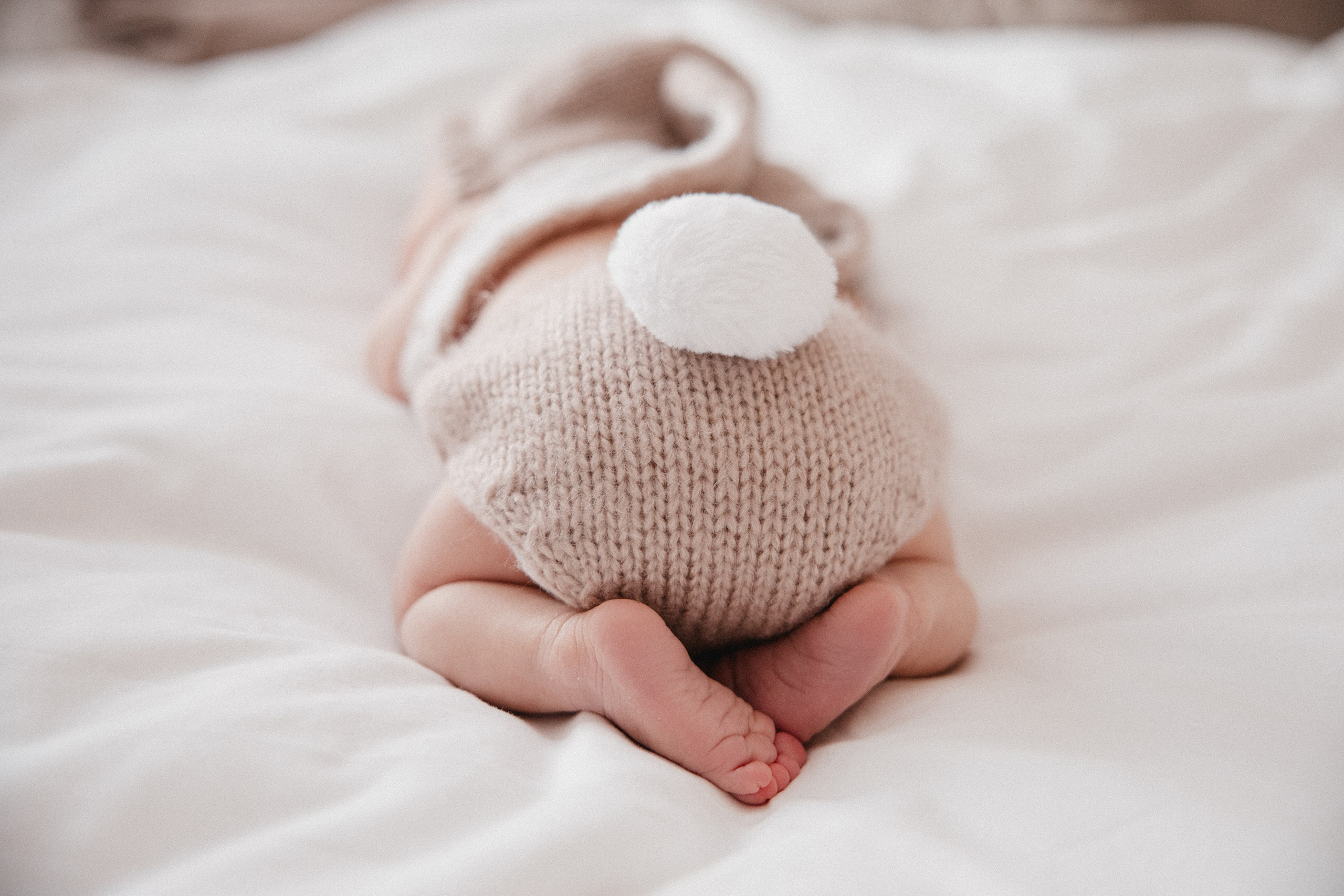 Neugeborenenfotos Zuhause. Hochzeitsfotografie |Hochzeitsfotograf Bochum | Hochzeitsfotograf Dortmund | Hochzeitsfotograf Essen | Hochzeitsfotograf Ruhrgebiet