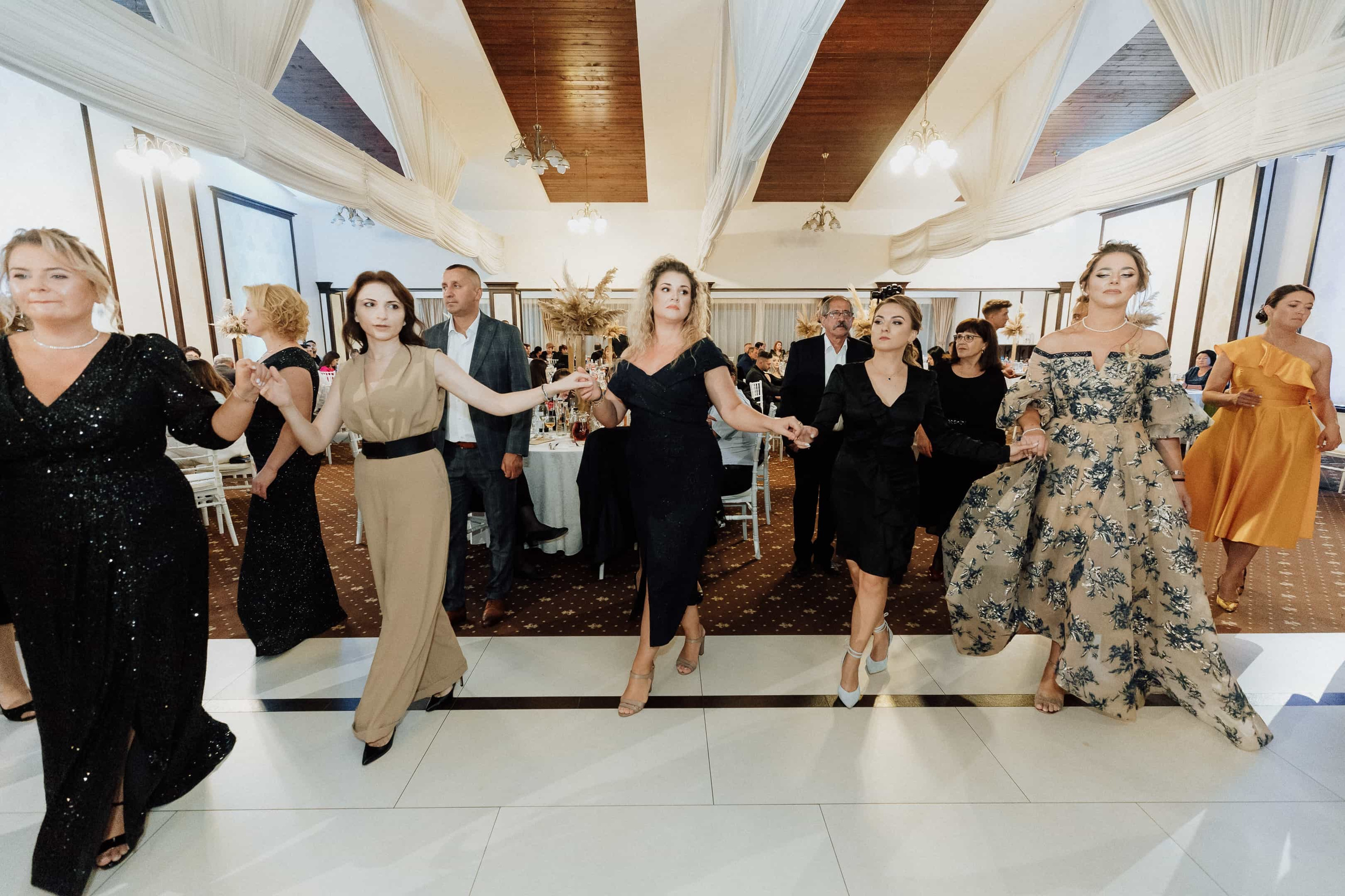 Stefanel & Elena. MovieFrames.ro