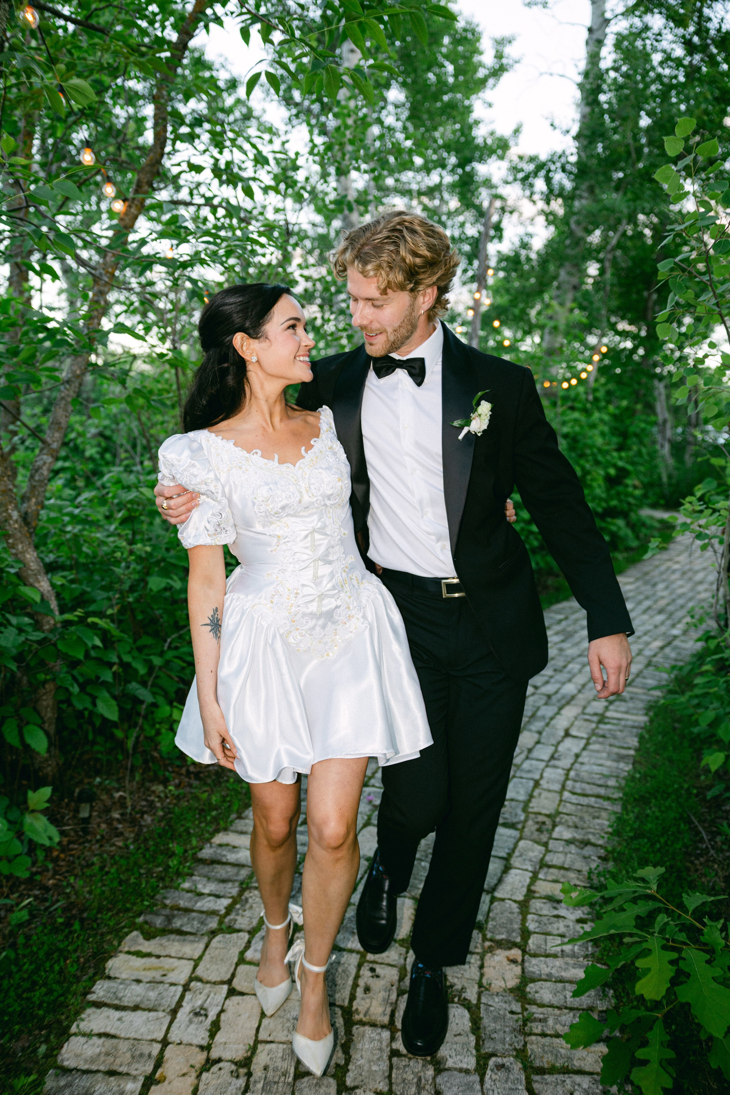 Erin & Caelan. Wedding Photographer in Winnipeg — Cinematic & Timeless by Vitiuk Photography
