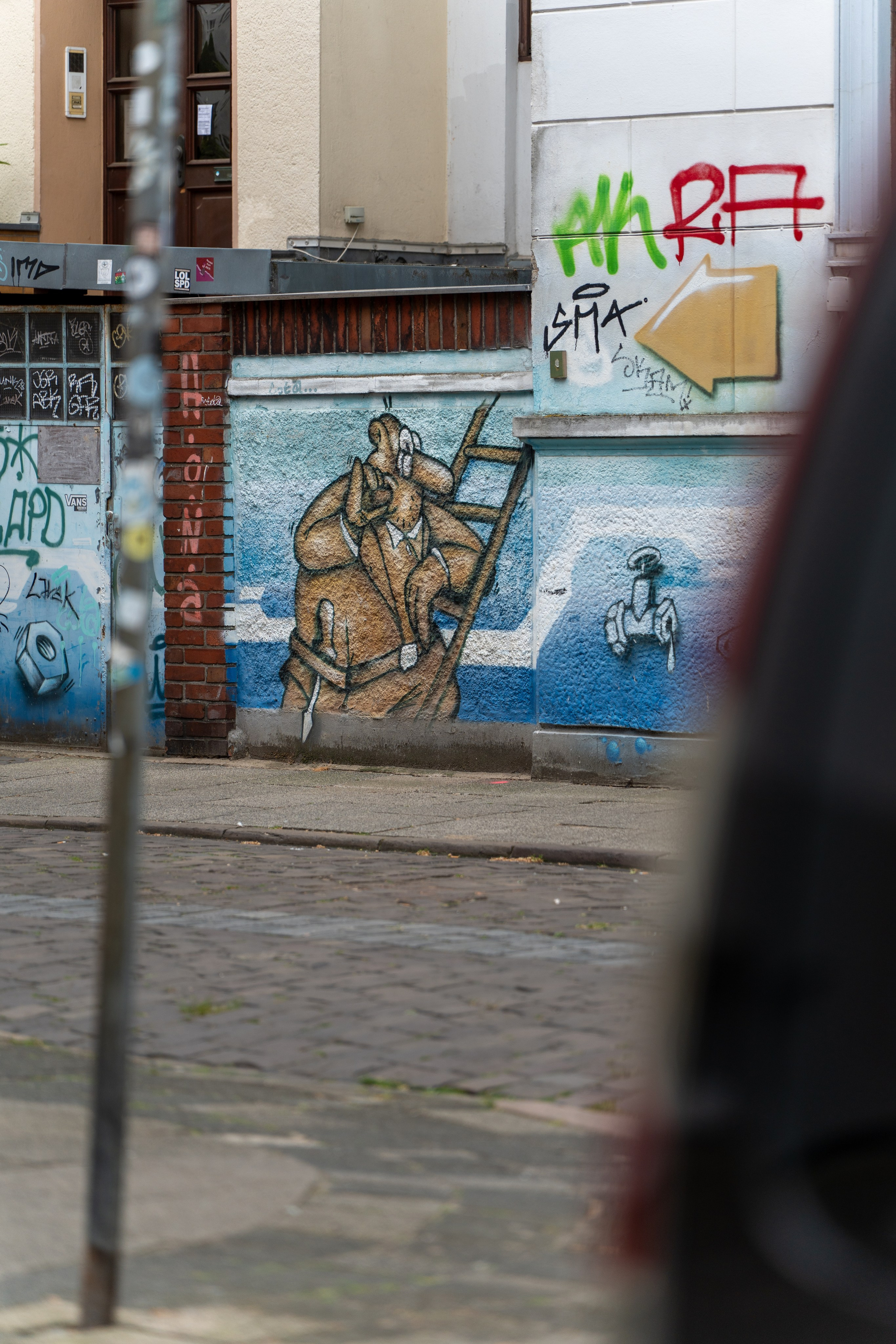 A little bit of street in Bremen #1. URBANSTREETFILES.ART