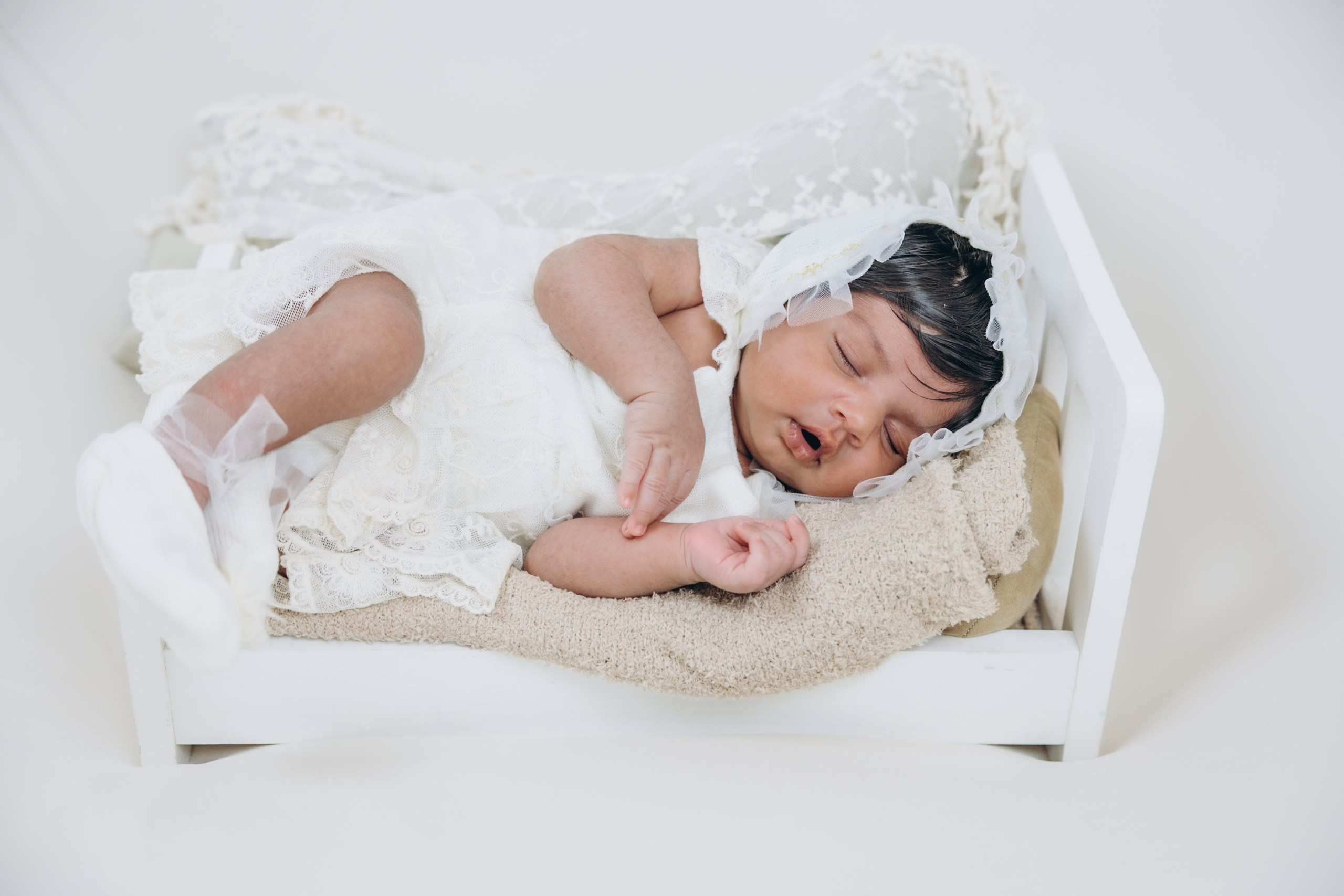 Newborn and family. Family and children’s lifestyle photographer Elena Tumanova