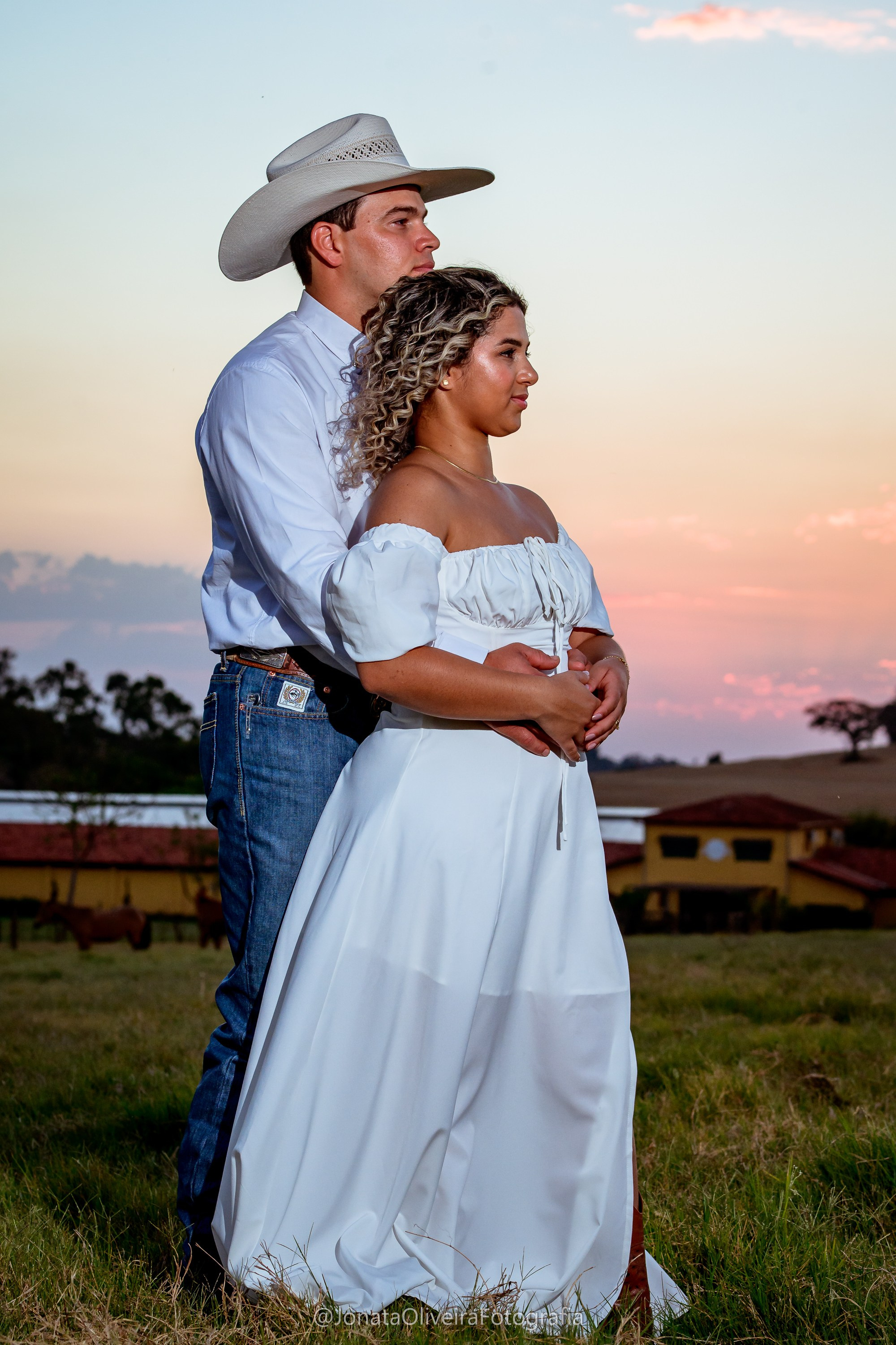 Pre Wedding Luérica e Vinicius. Fotografia de casamentos e ensaios em avaré Jônata Oliveira