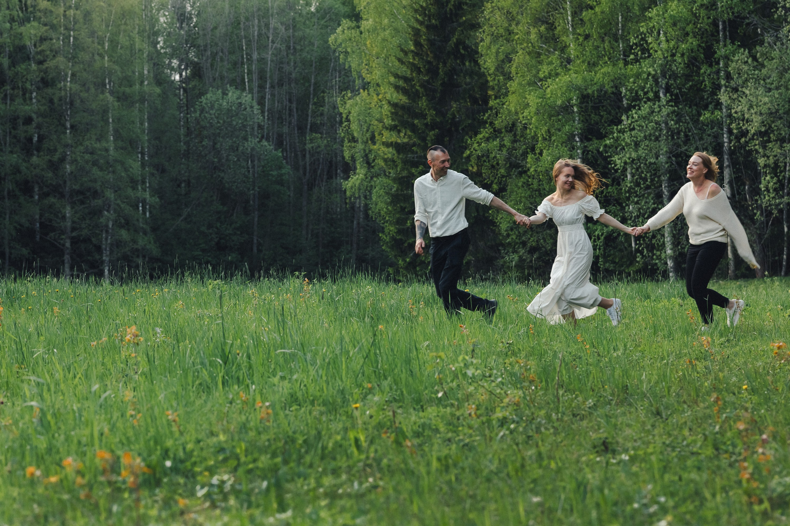 Haluan lahjaksi perhekuvauksen!. Valokuvaaja Lahti, Helsinki Elena Salonen