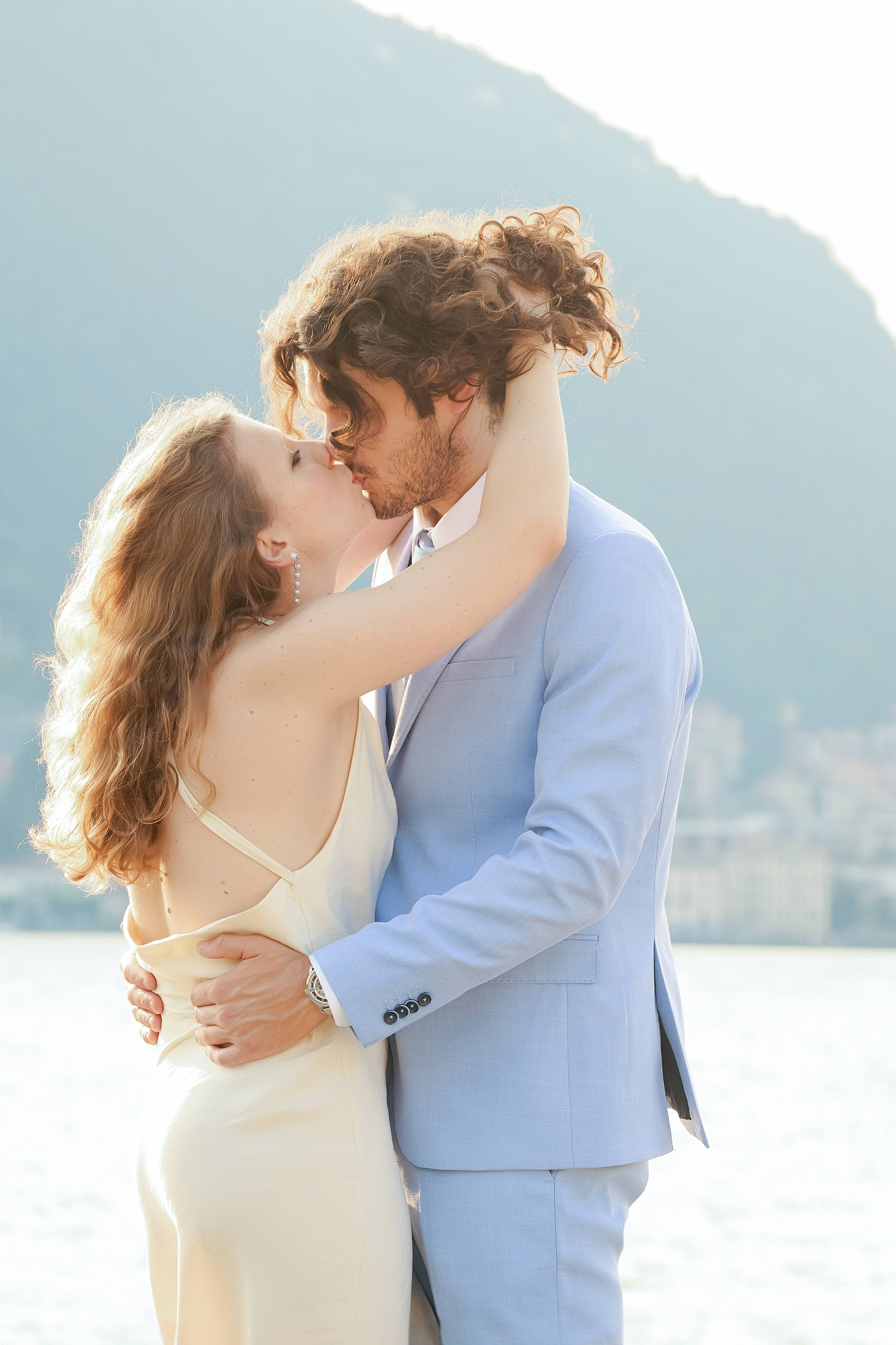 Angela & Fabbiano. Fotografo matrimonio Lago di Como Ferrari Media Production