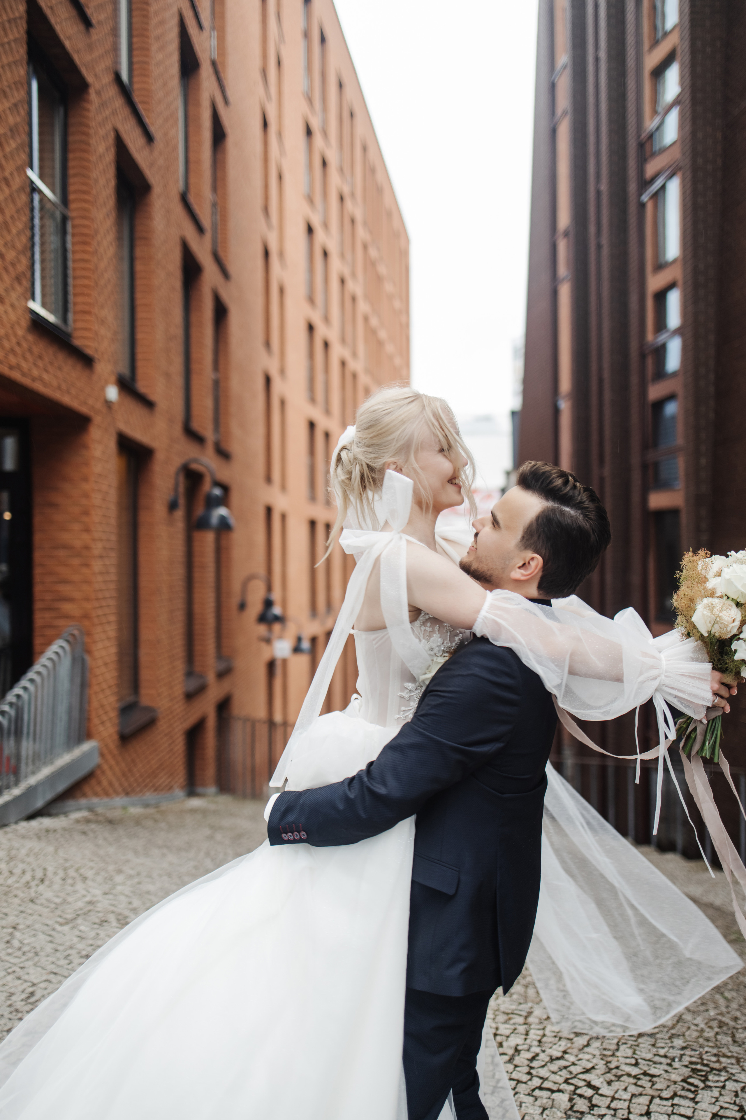 JEVGENI & VLADA. HOME