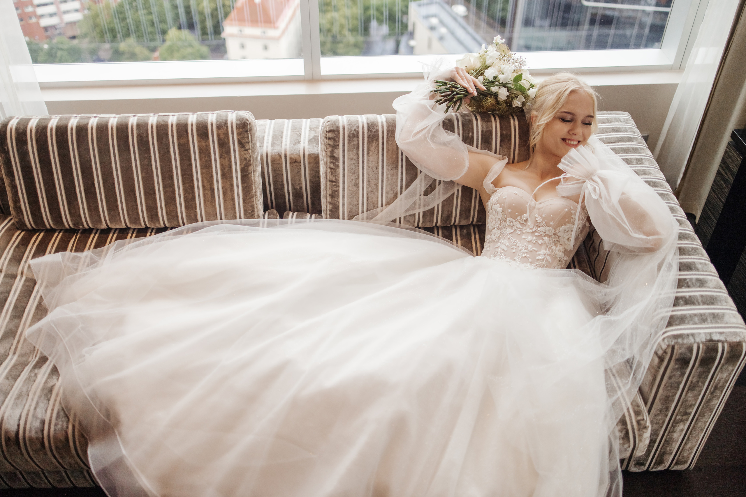 JEVGENI & VLADA. HOME