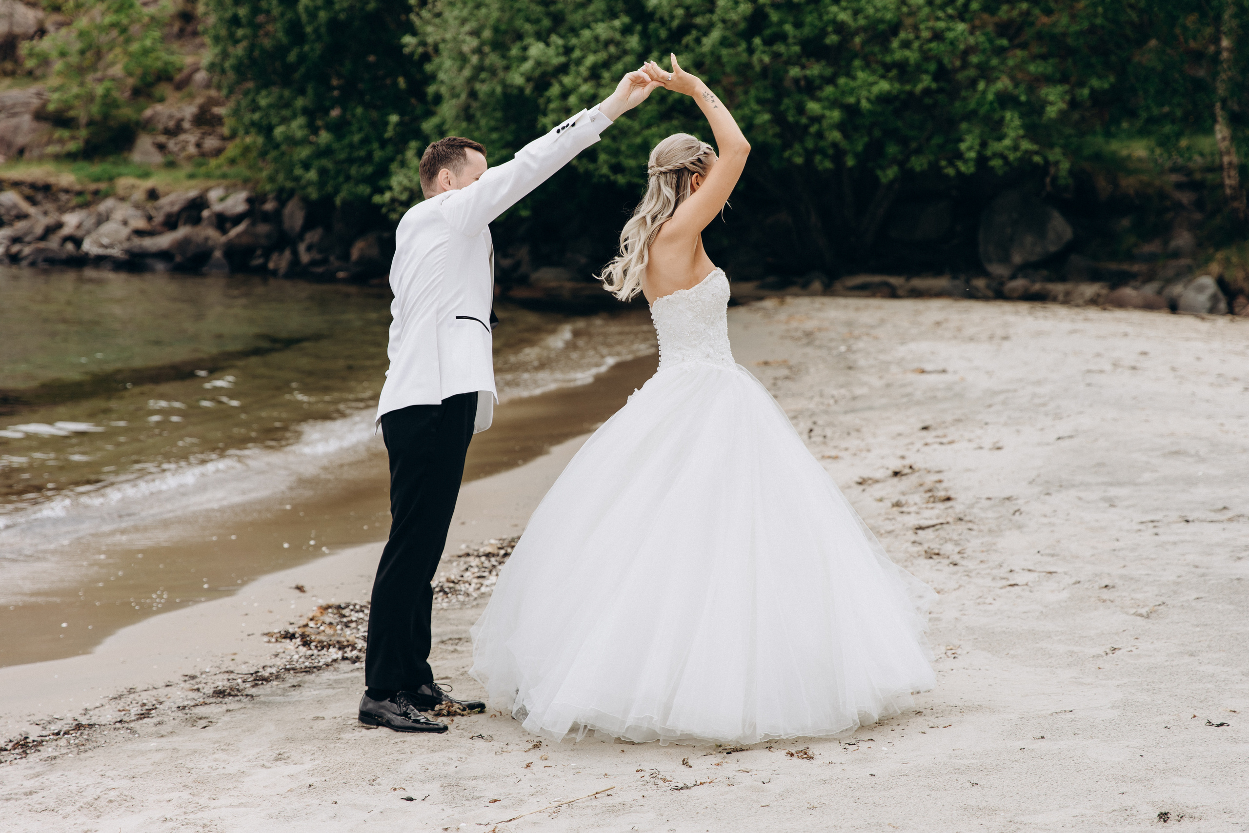 ELISE & PER ARNE. HOME