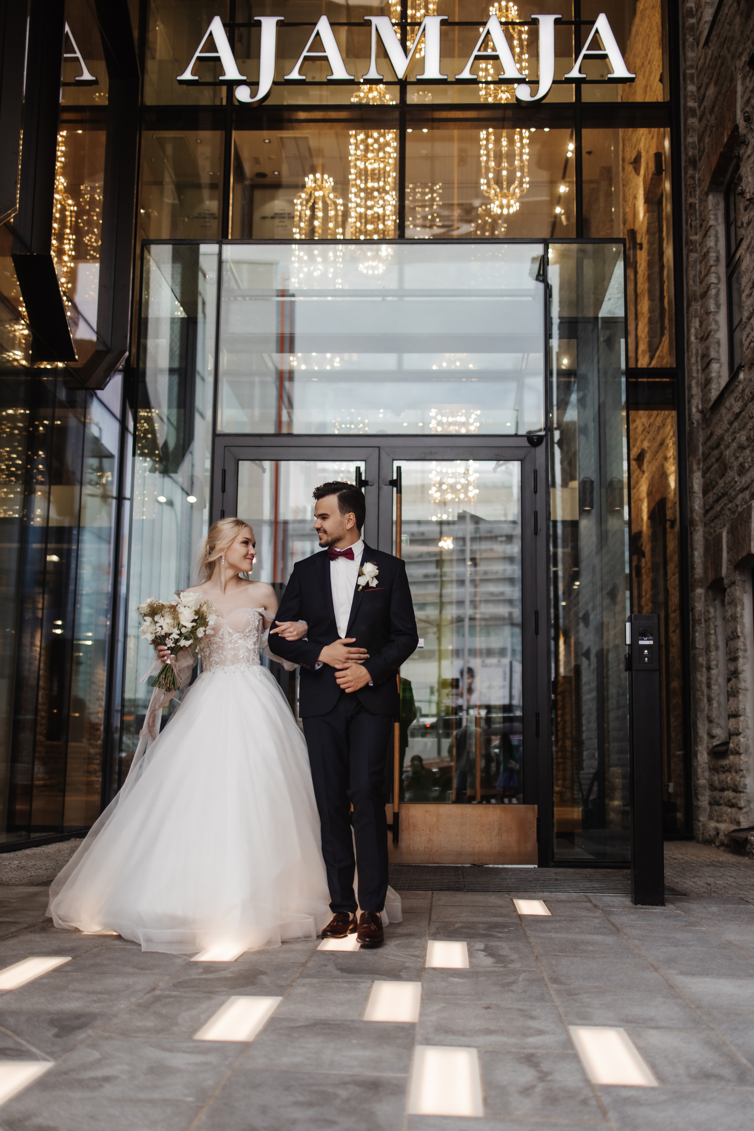 JEVGENI & VLADA. HOME