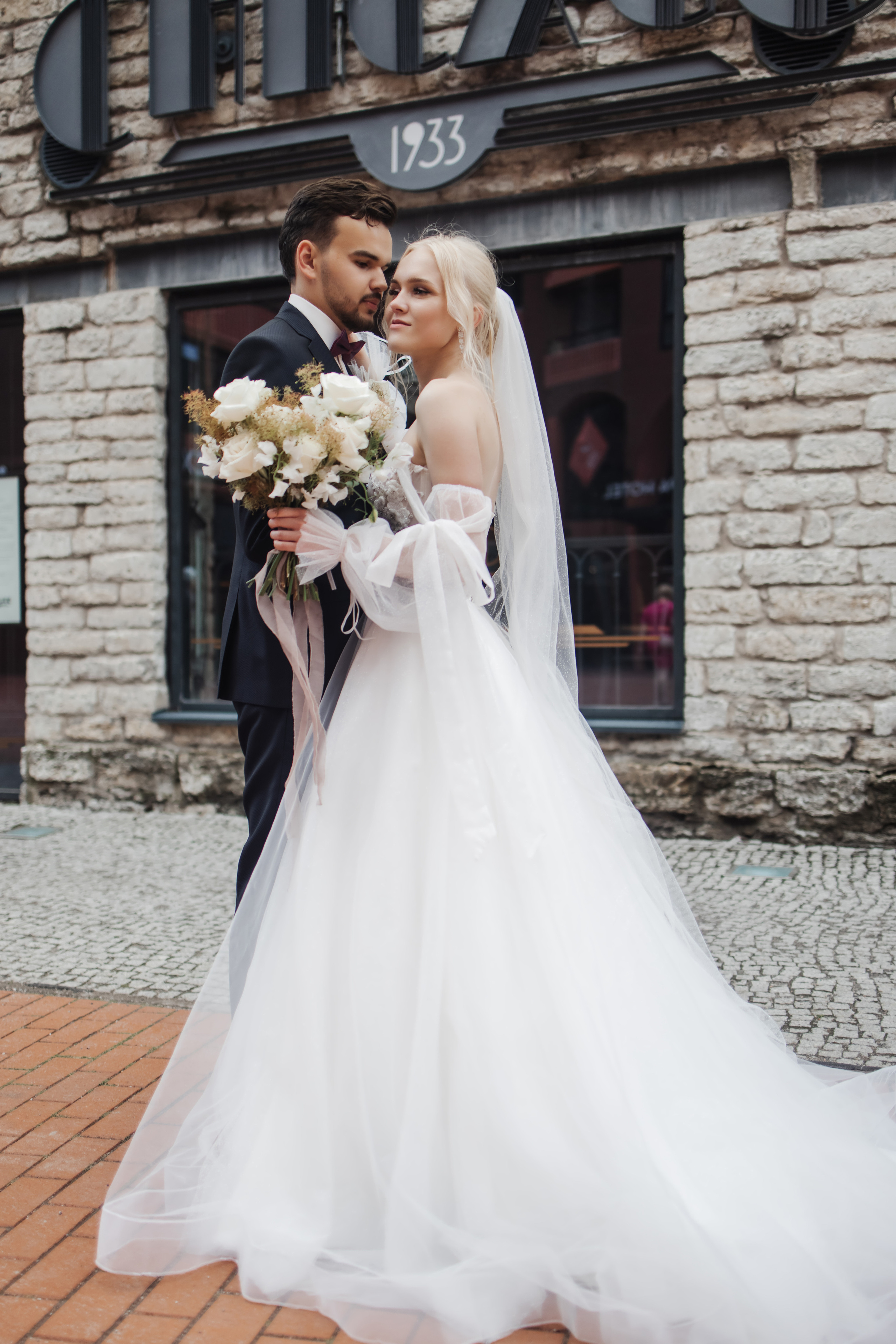 JEVGENI & VLADA. HOME