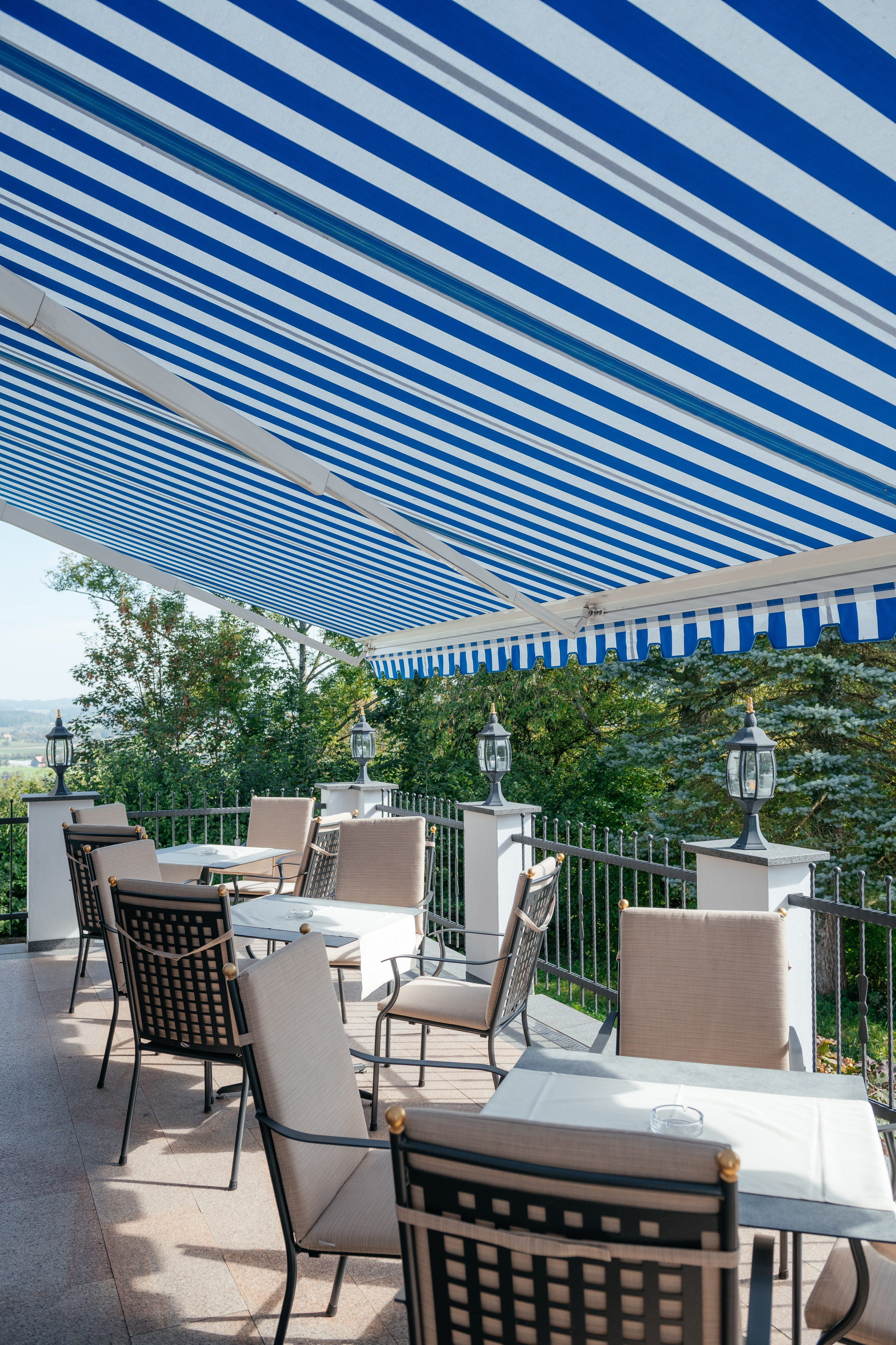 FLORENCE & JAMAL Dübendorf, Switzerland. I am Elena Altendorfer. Wedding photographer in Zurich and Switzerland