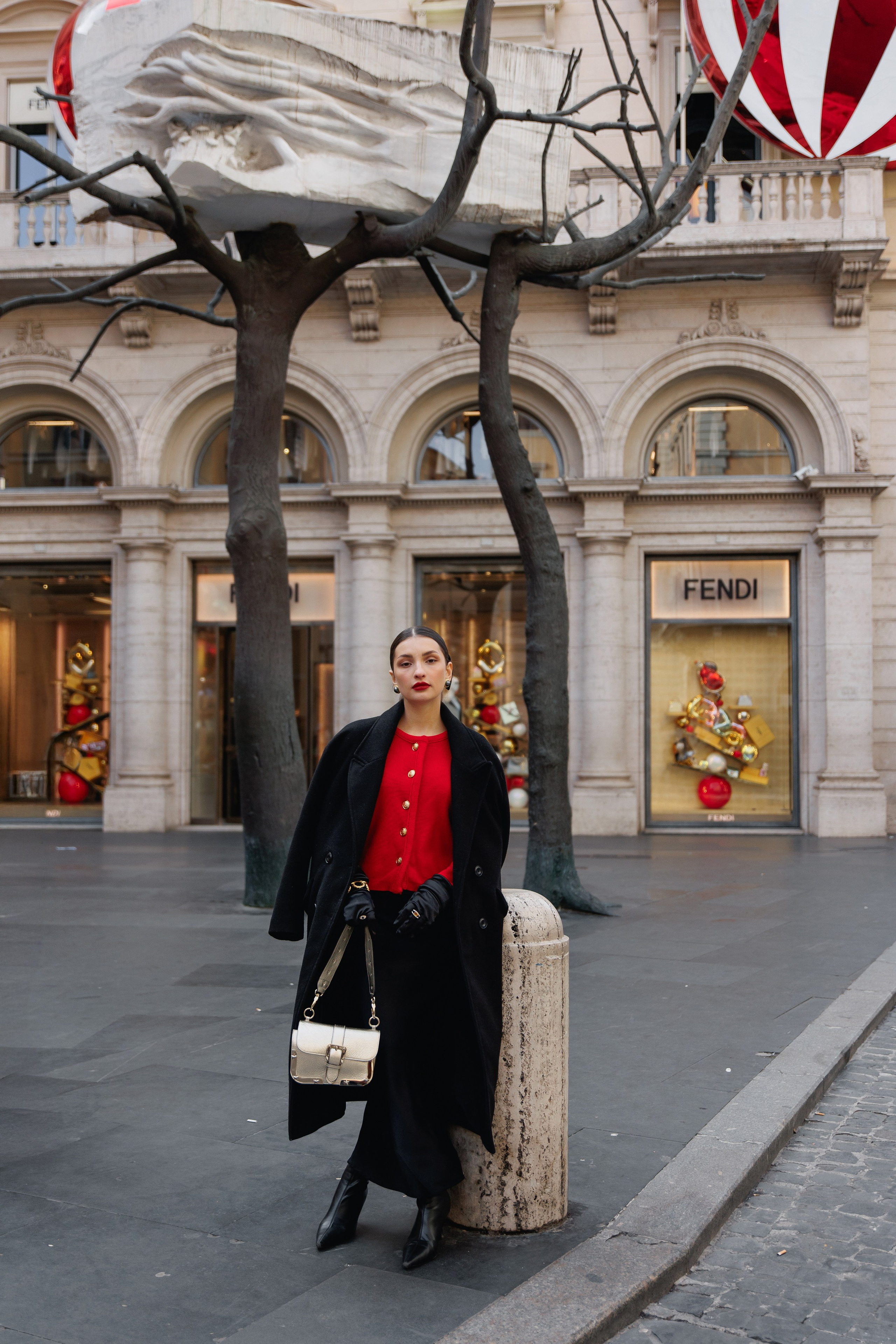 Christmas photoshooting in Rome Couple street christmas shooting Christmast looks style Christmas photoshootingRome christmast Christmas couple looksNew year Photoshooting