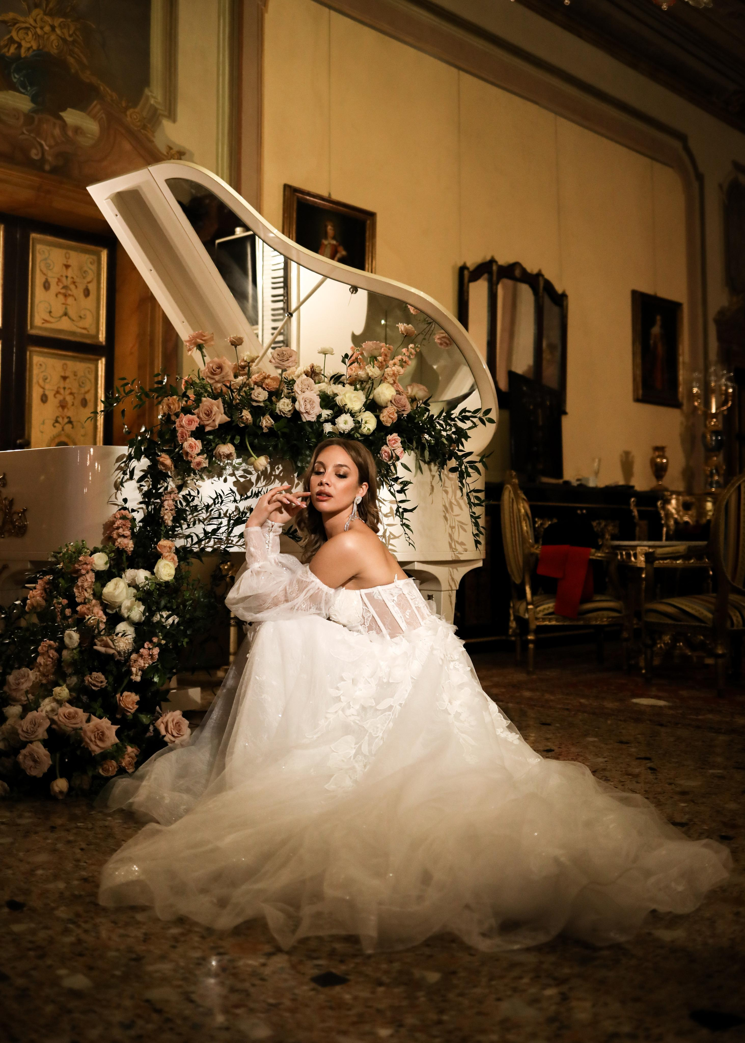 Francesca and Sasha. Professional wedding photographer in Copenhagen, Denmark — Julia Byron