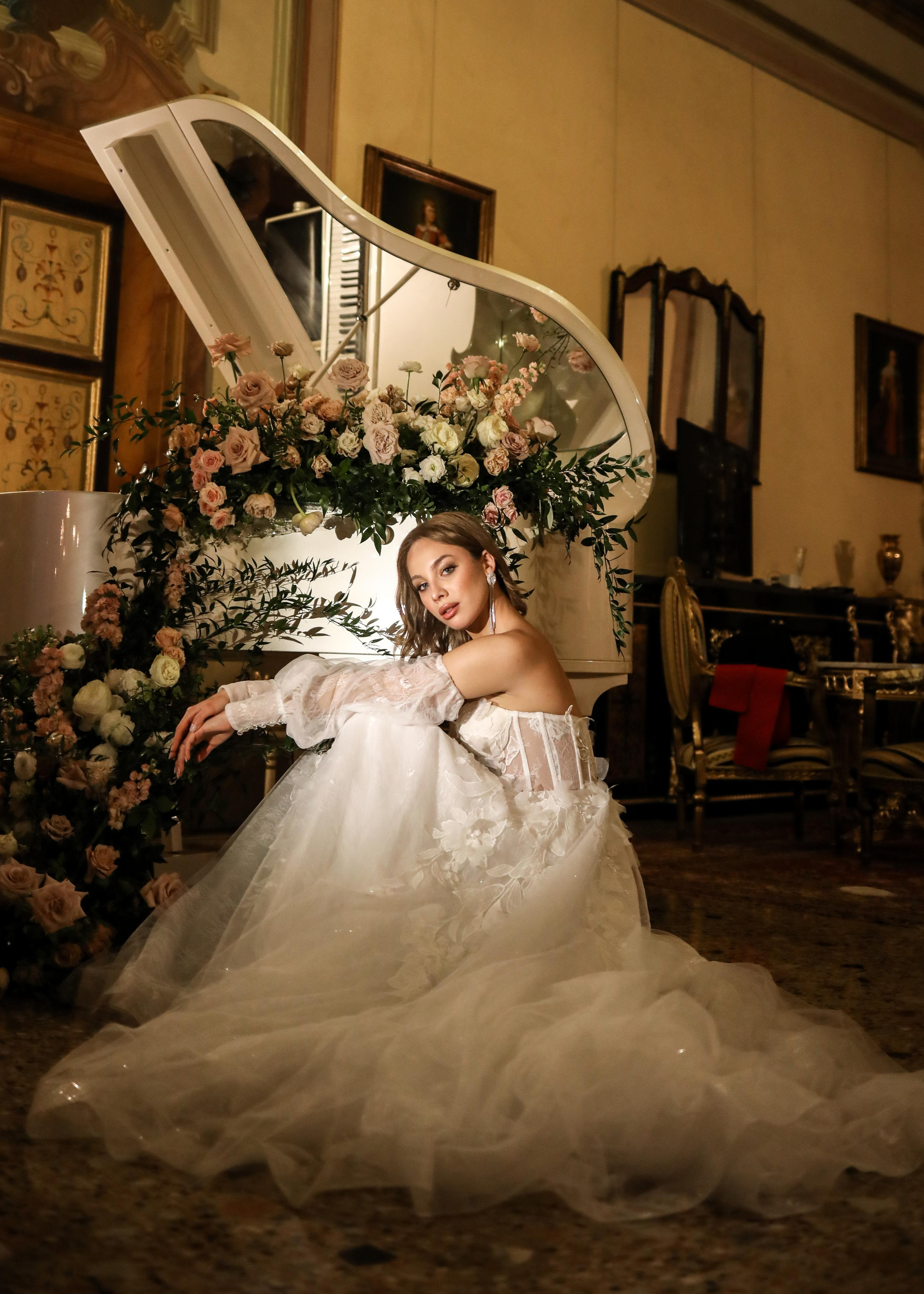 Francesca and Sasha. Professional wedding photographer in Copenhagen, Denmark — Julia Byron