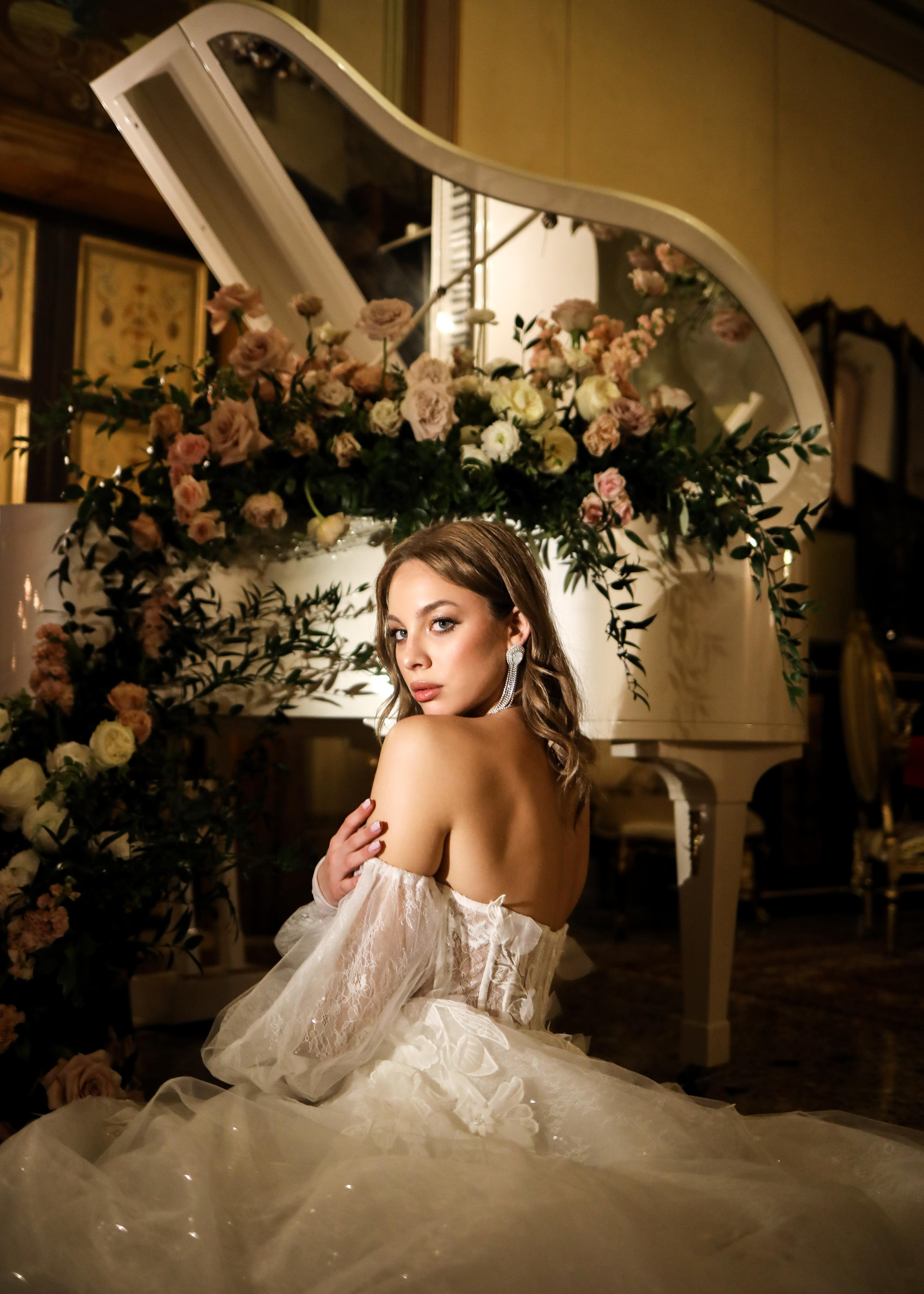 Francesca and Sasha. Professional wedding photographer in Copenhagen, Denmark — Julia Byron