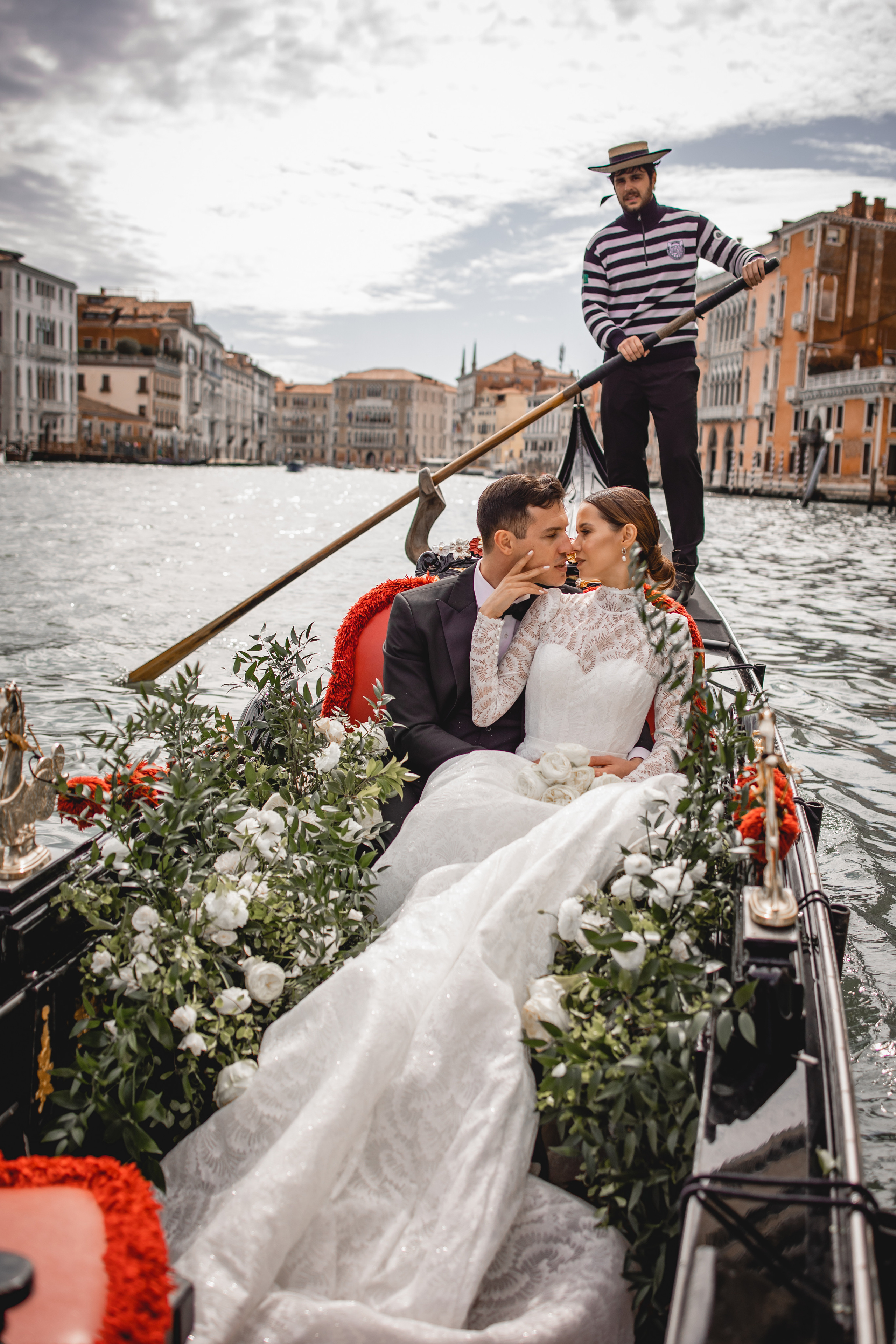 Wedding in Venice. Professional wedding photographer in Copenhagen, Denmark — Julia Byron