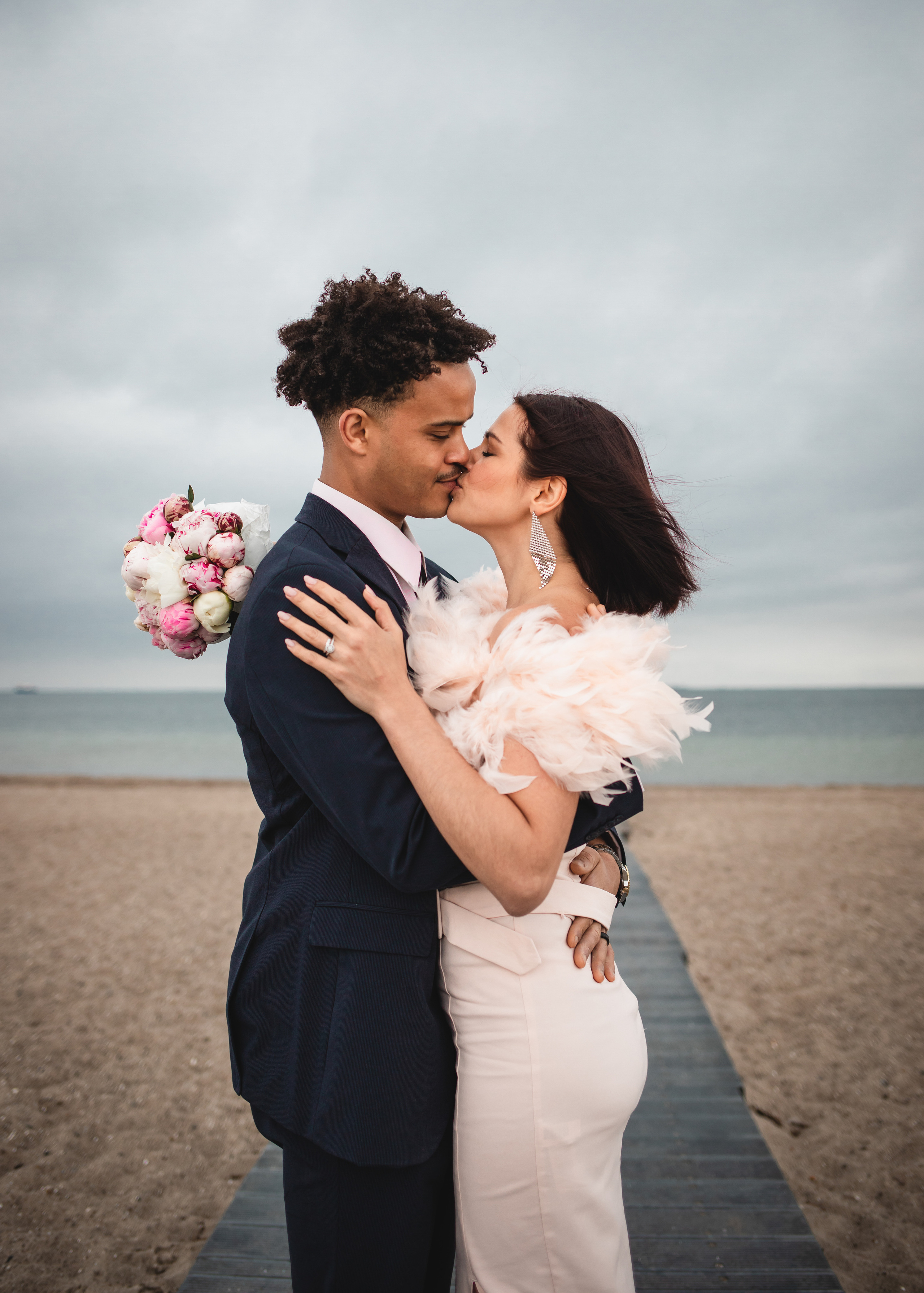 Evgenia and Jonathan. Professional wedding photographer in Copenhagen, Denmark — Julia Byron