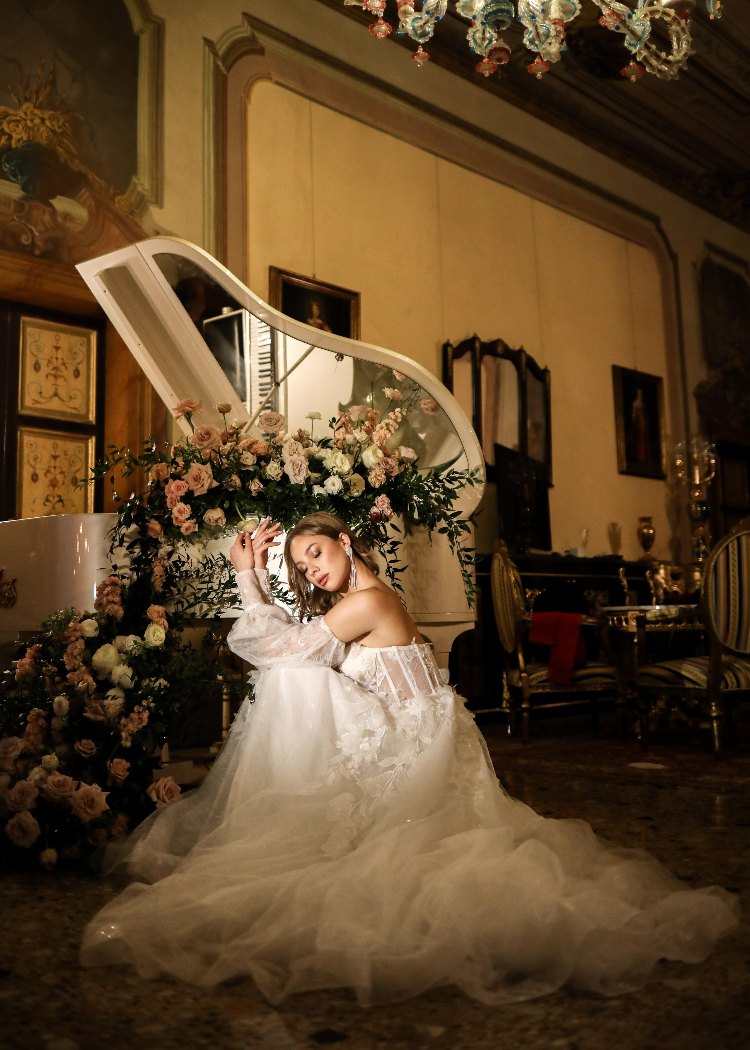 Francesca and Sasha. Professional wedding photographer in Copenhagen, Denmark — Julia Byron