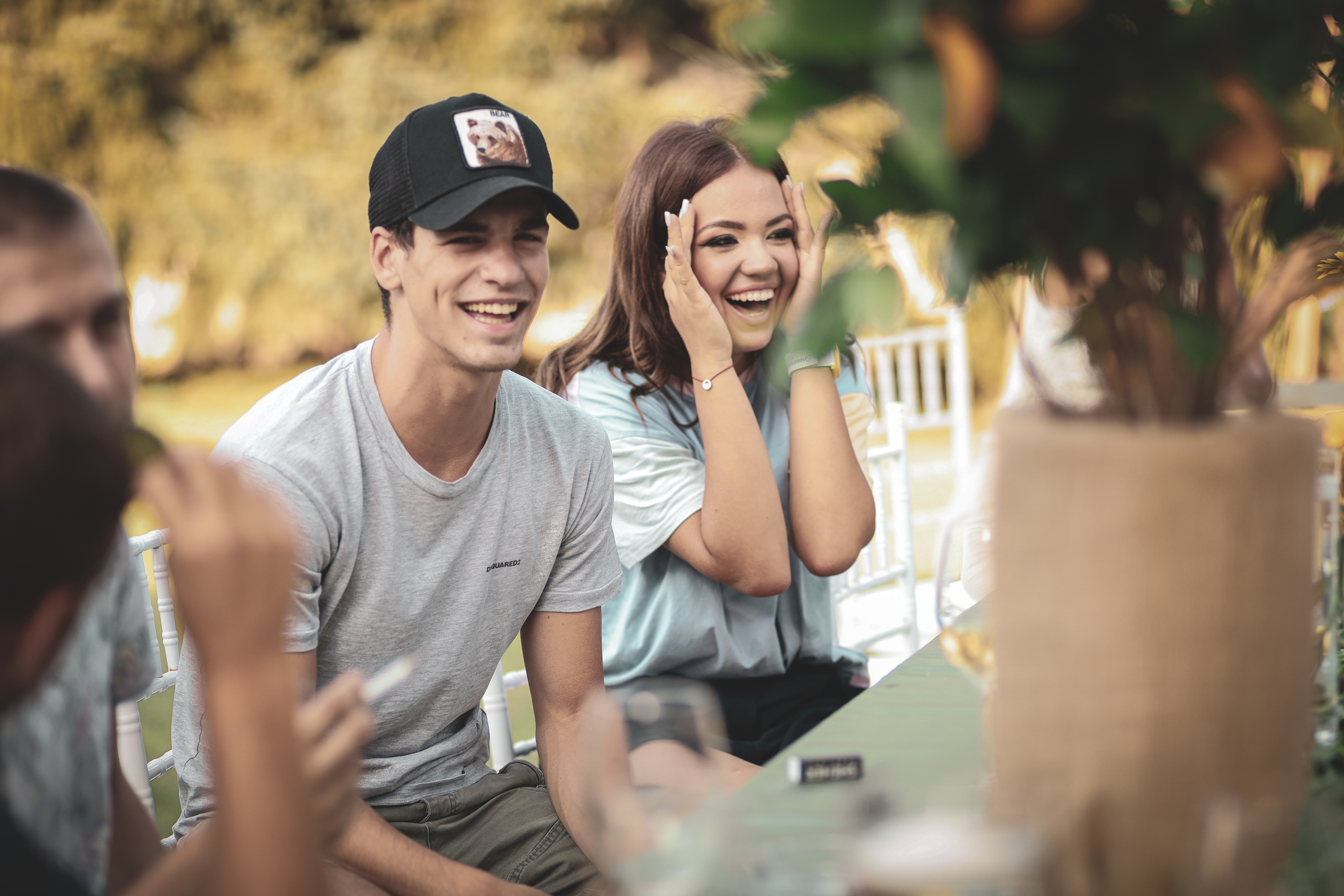 fotografija osmeha momka