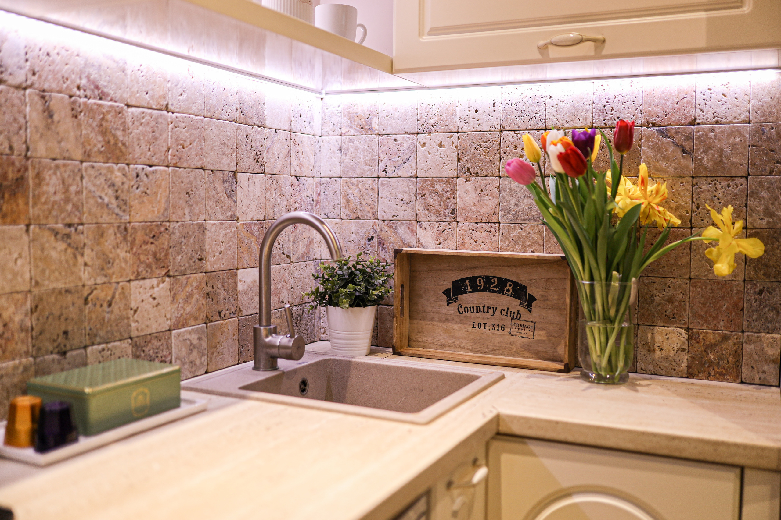 Fotografije enternijer luksuznih Marconio spa apartmana sa bazenom