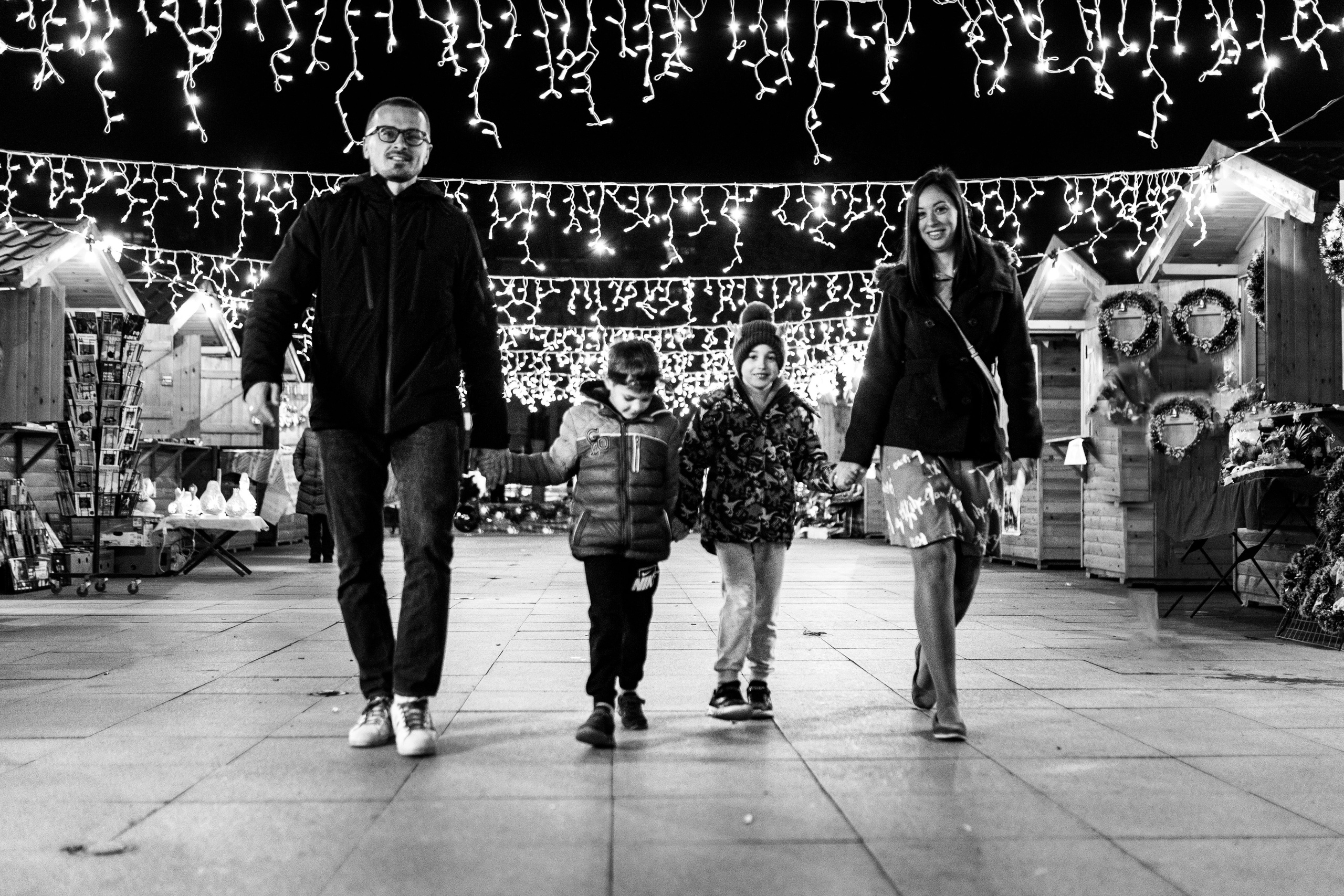 Praznično studijsko fotografisanje u magičnoj atmosferi