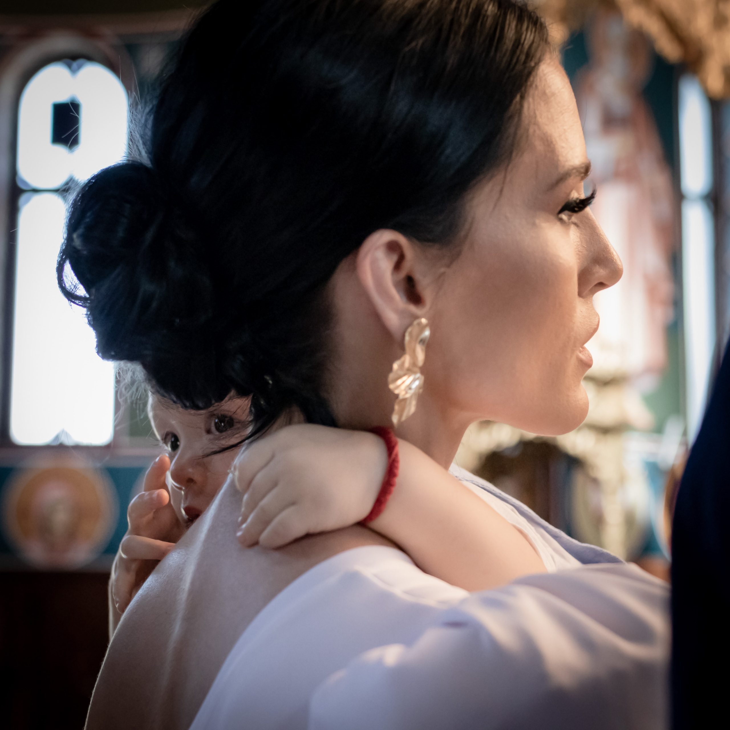 slika devojke na krštenju