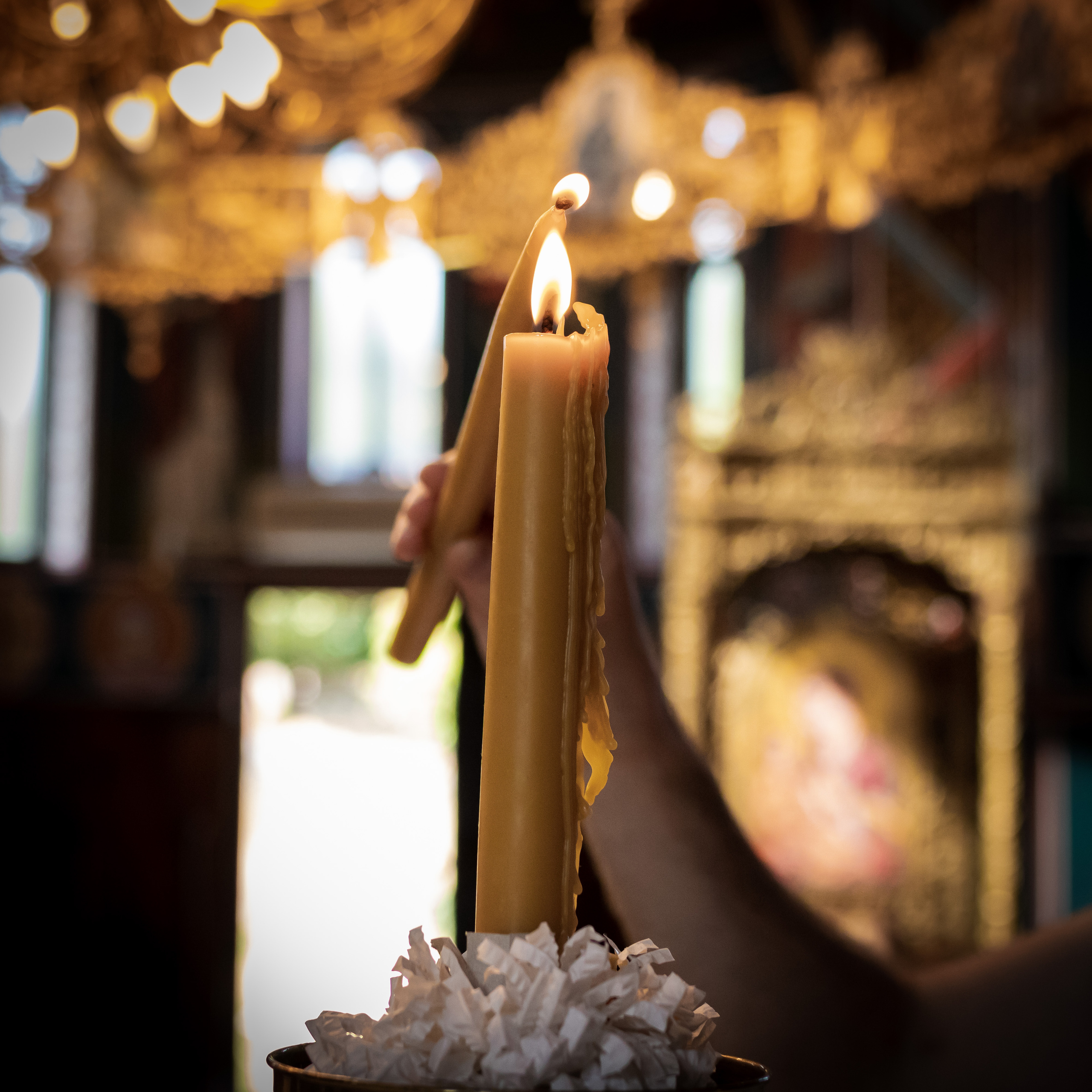 fotografija upaljene sveće
