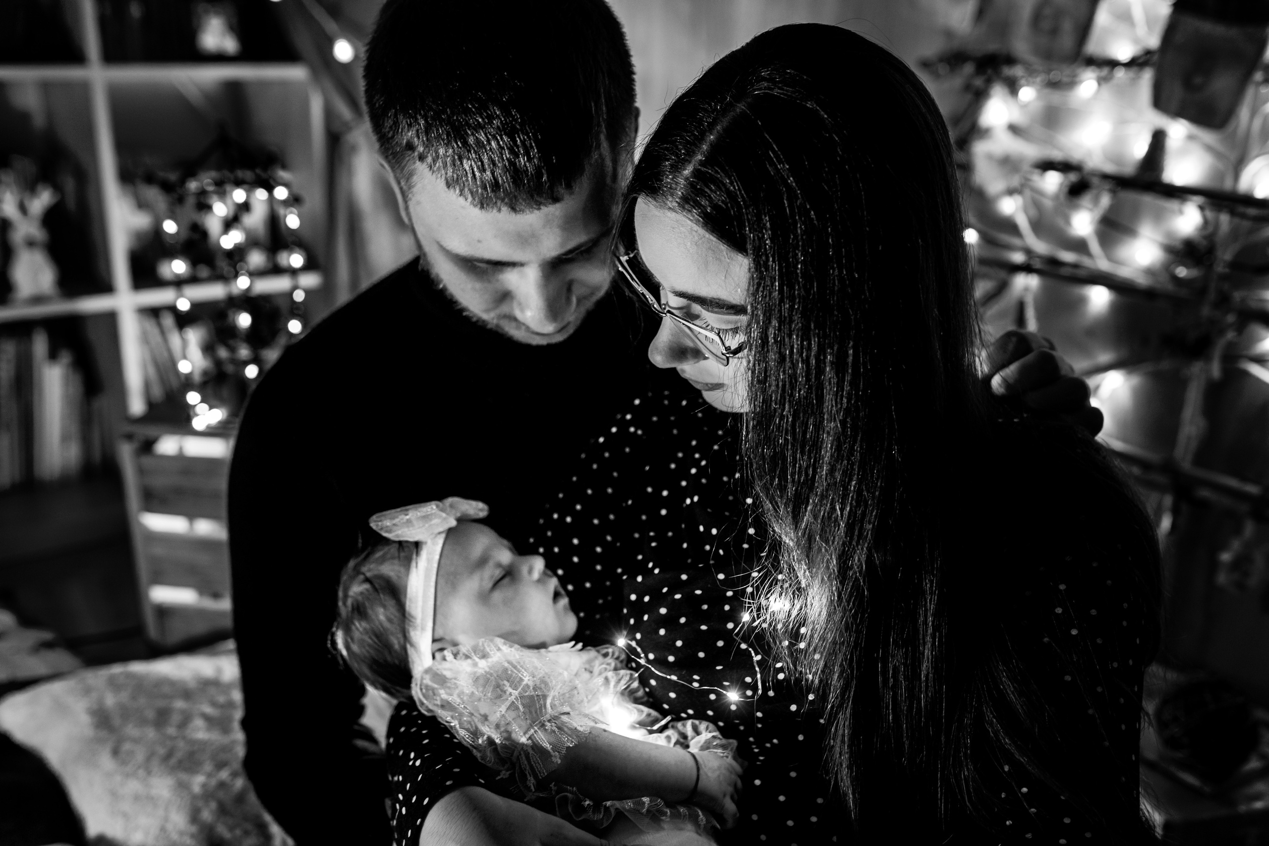 Deca u studiju na novogodišnjoj fotografiji