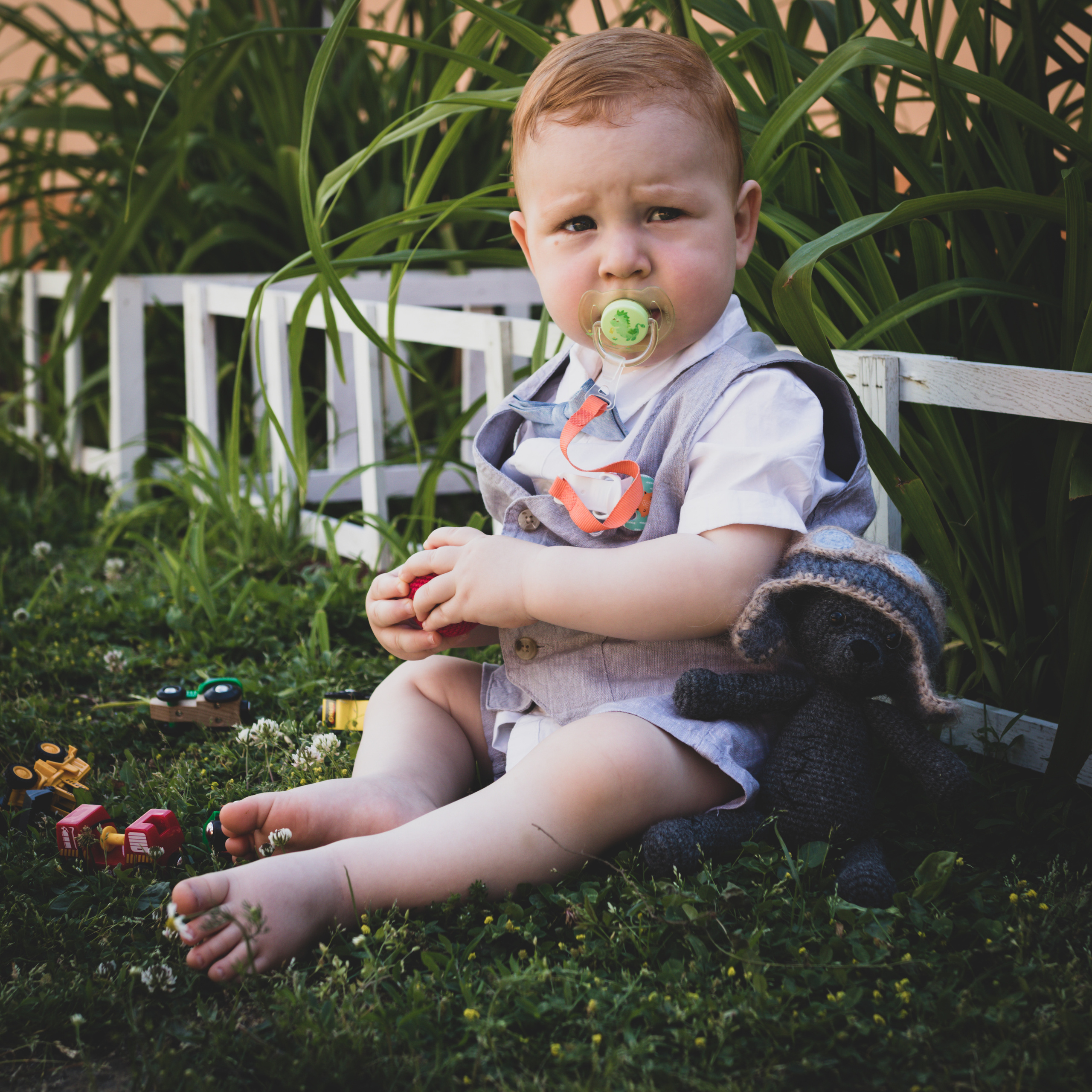 fotografija dečaka u prirodi