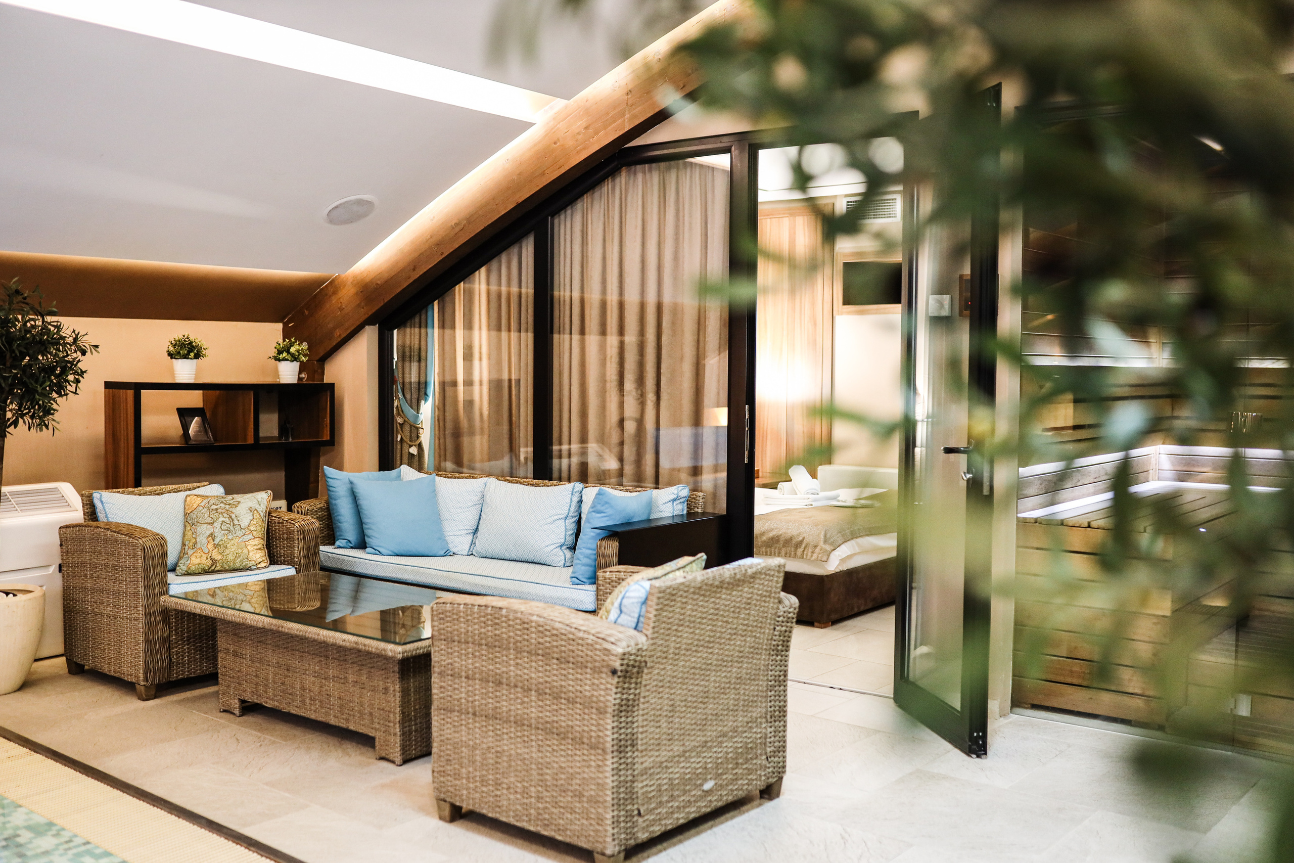 Fotografije enternijer luksuznih Marconio spa apartmana sa bazenom