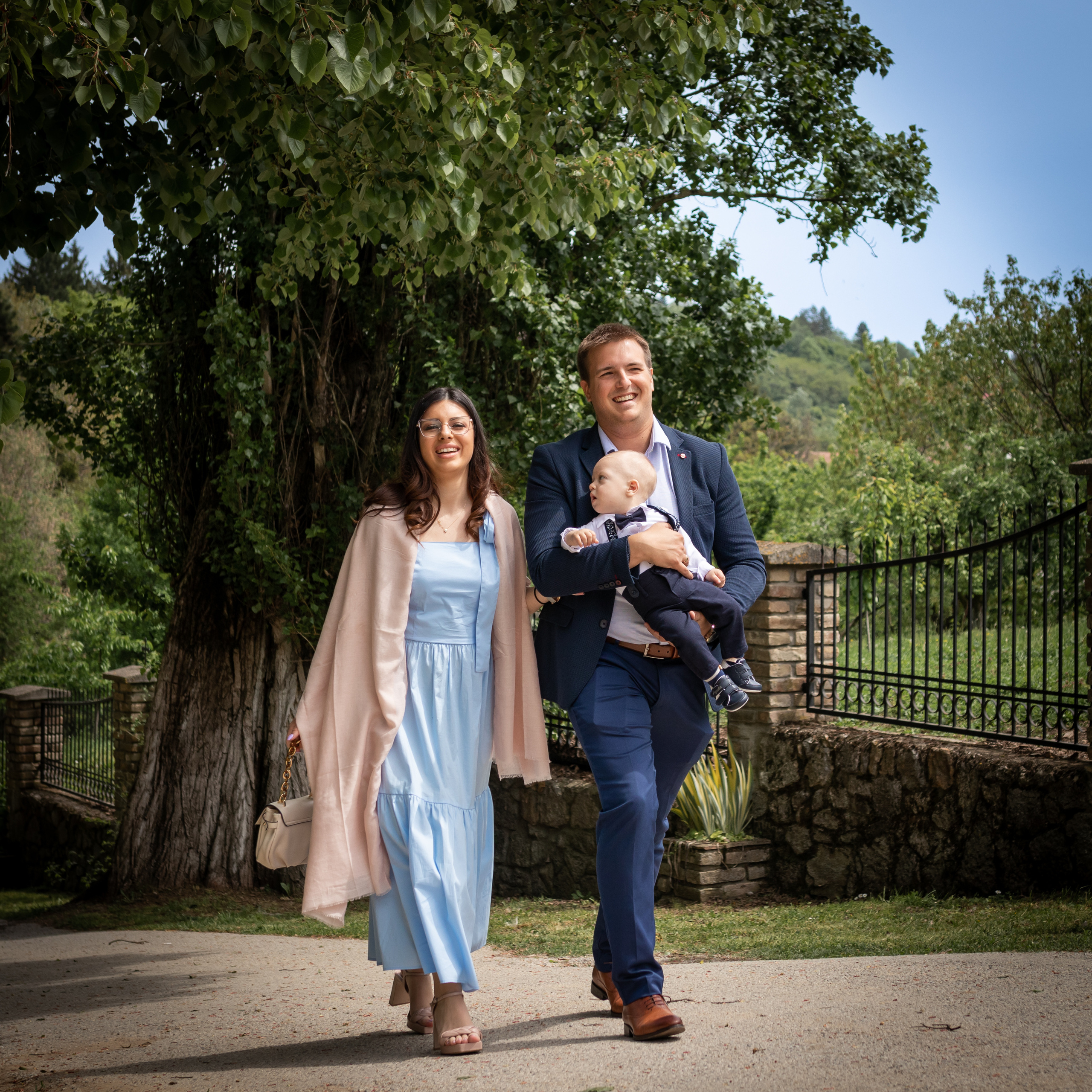 fotografija majke, oca i sina 