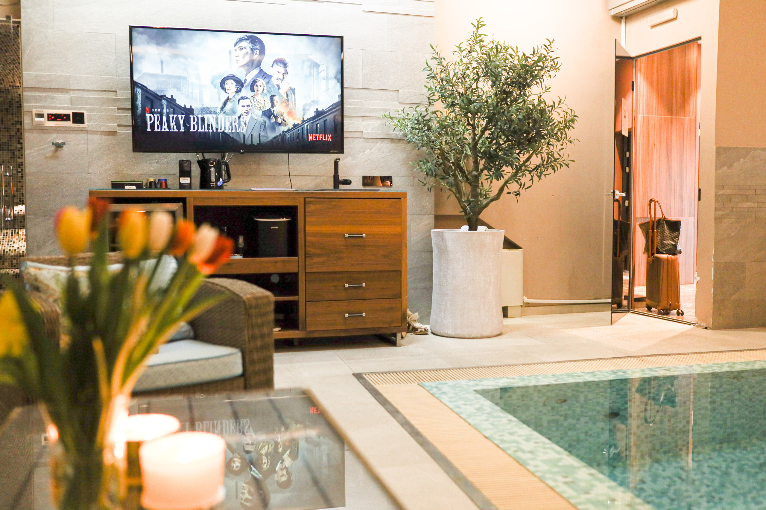 Fotografije enternijer luksuznih Marconio spa apartmana sa bazenom