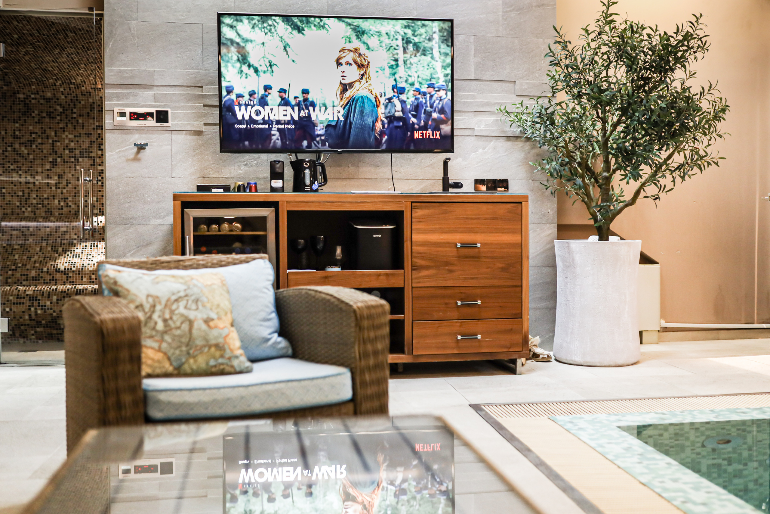 Fotografije enternijer luksuznih Marconio spa apartmana sa bazenom