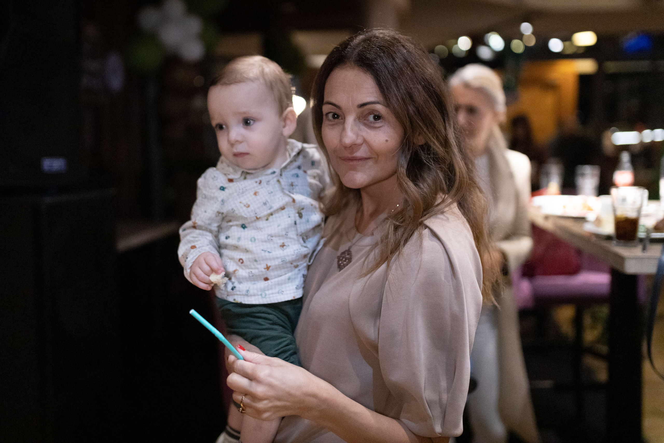 fotografisanje majke i sina na proslavi prvog rođendana