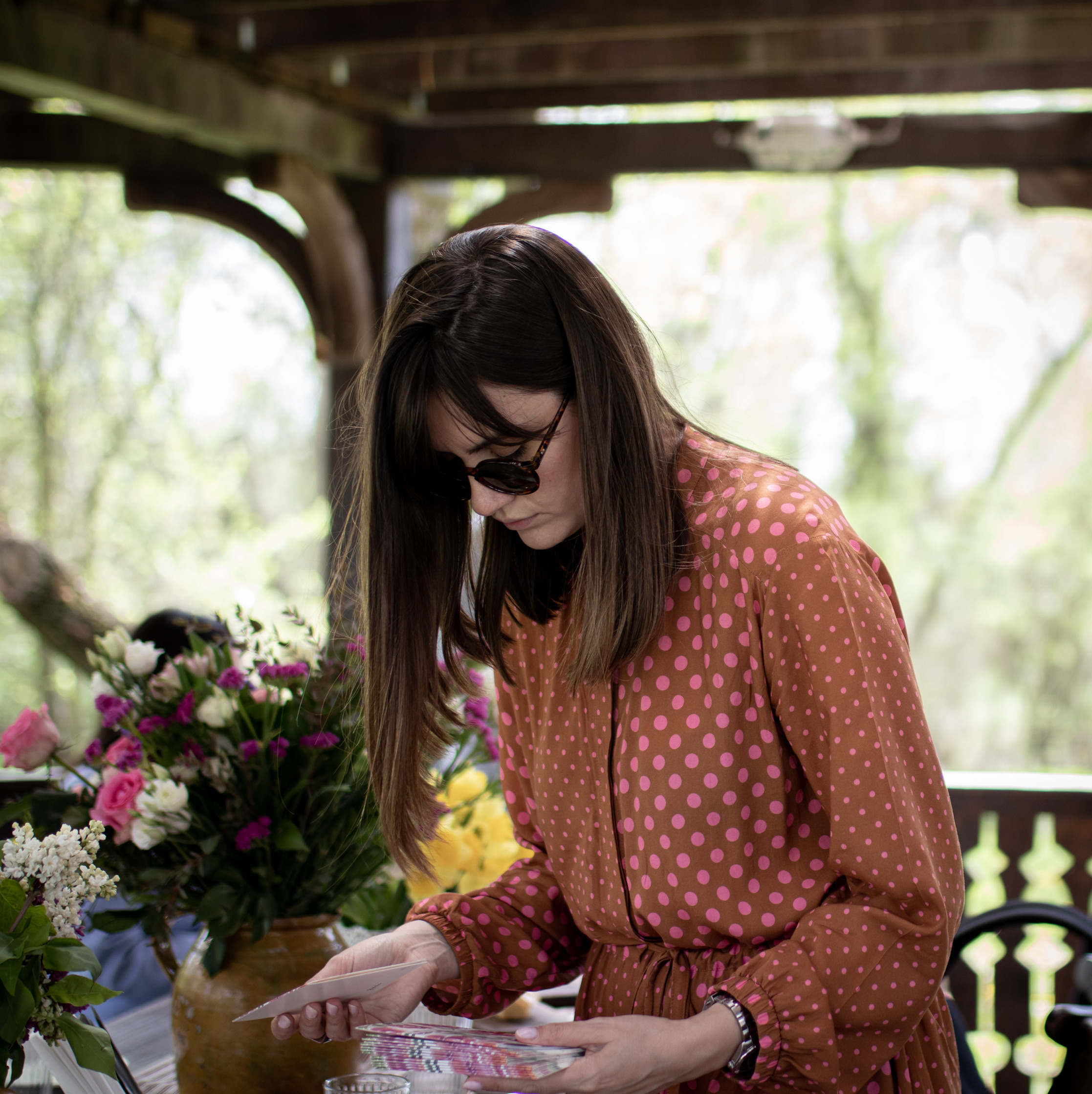 fotografisanje ostavljanje poklona za rođendan
