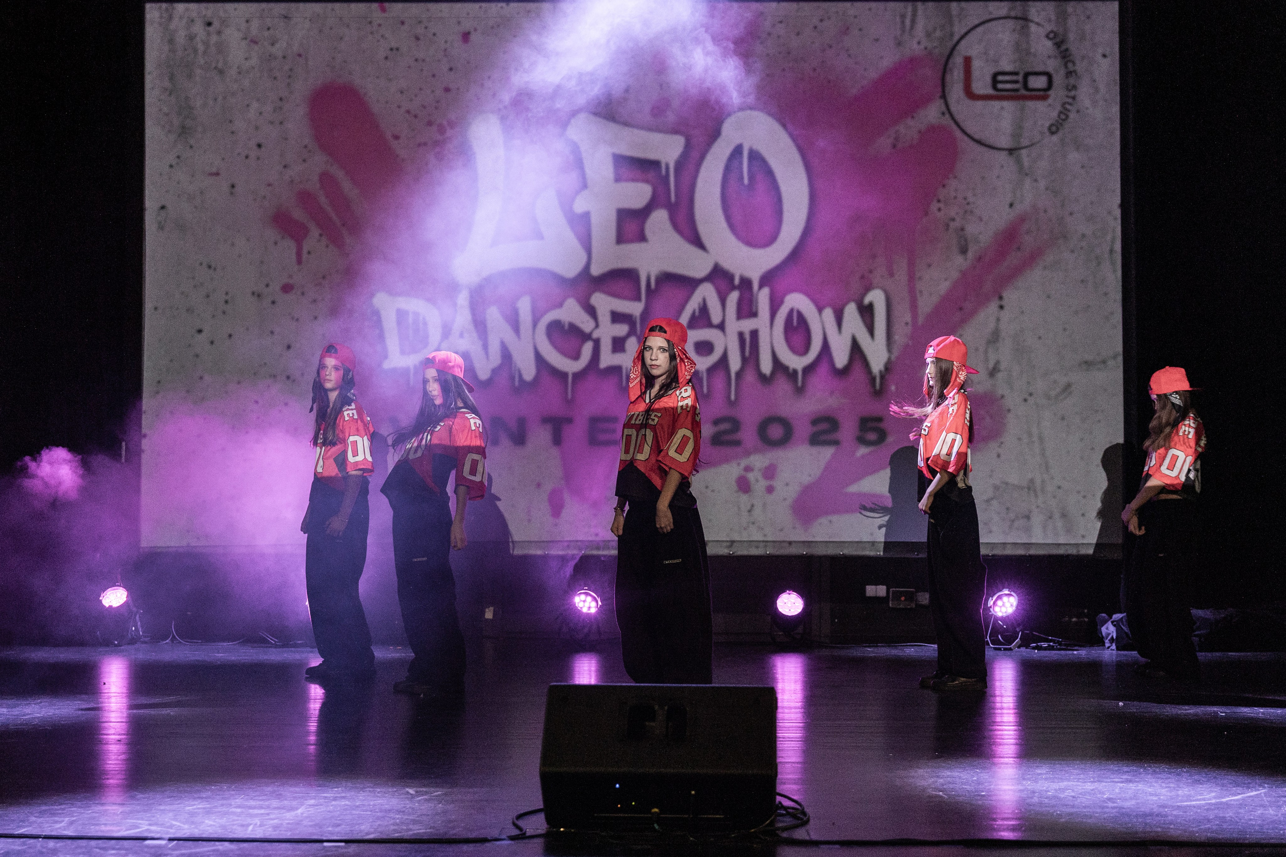 LEO DANCE SHOW WINTER 2025. Семейный и детский фотограф в Варшаве Мила Бобровская