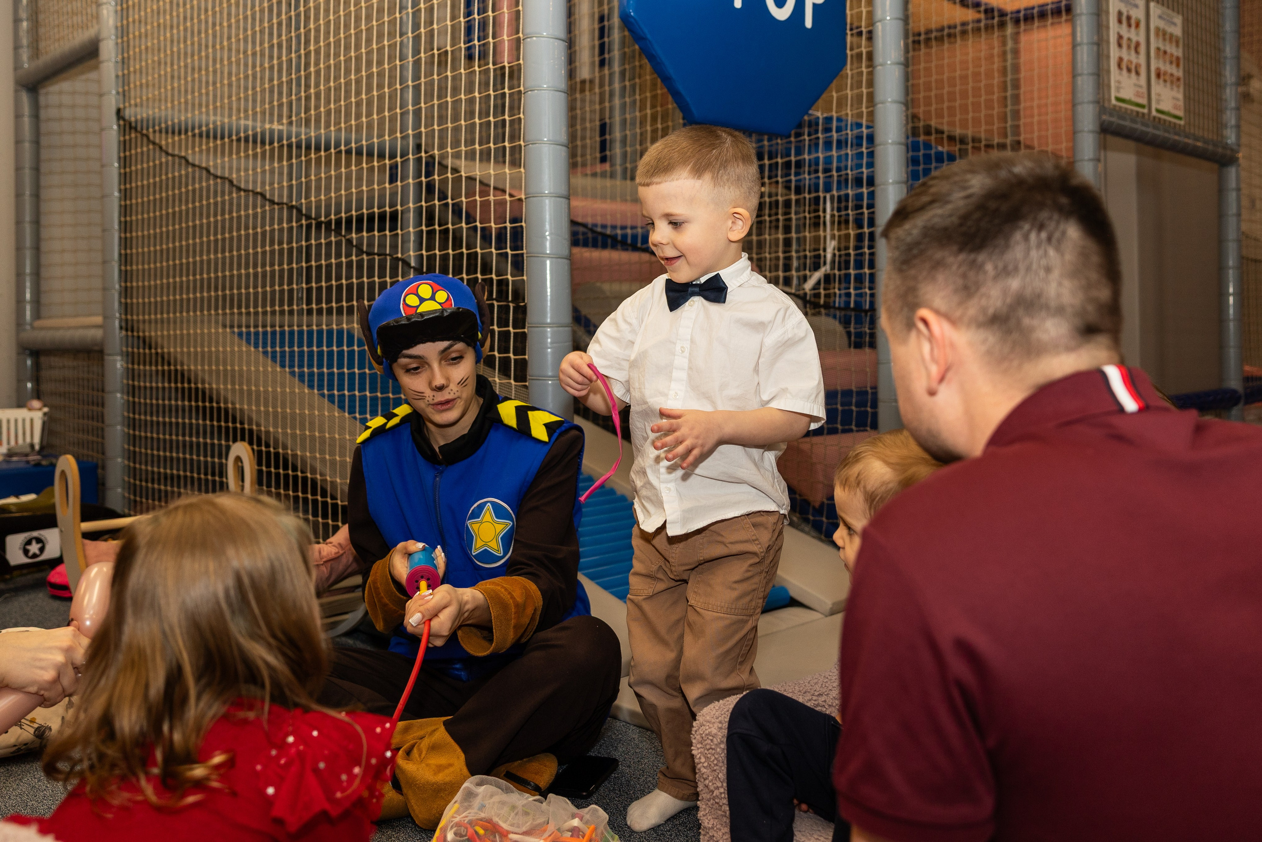День рождения Артёма 24 января 2026 года. Семейный и детский фотограф в Варшаве Мила Бобровская