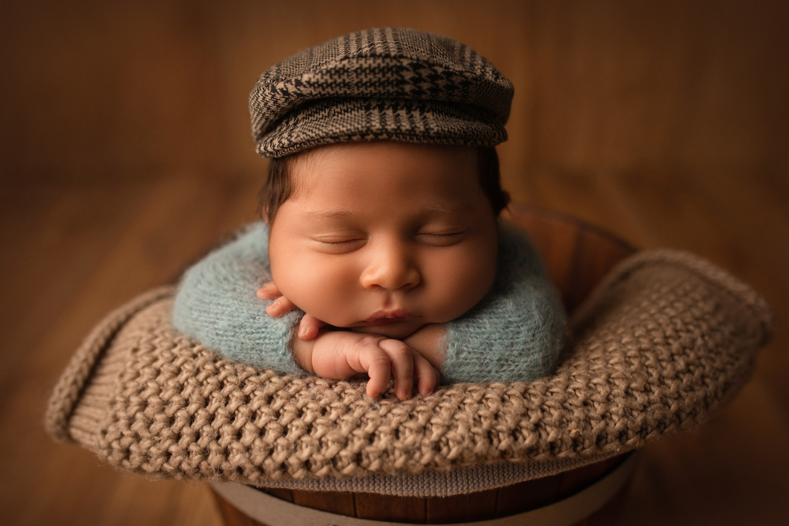 NEWBORN. Ottawa Newborn and Baby Newborn Photographer Elena Helali