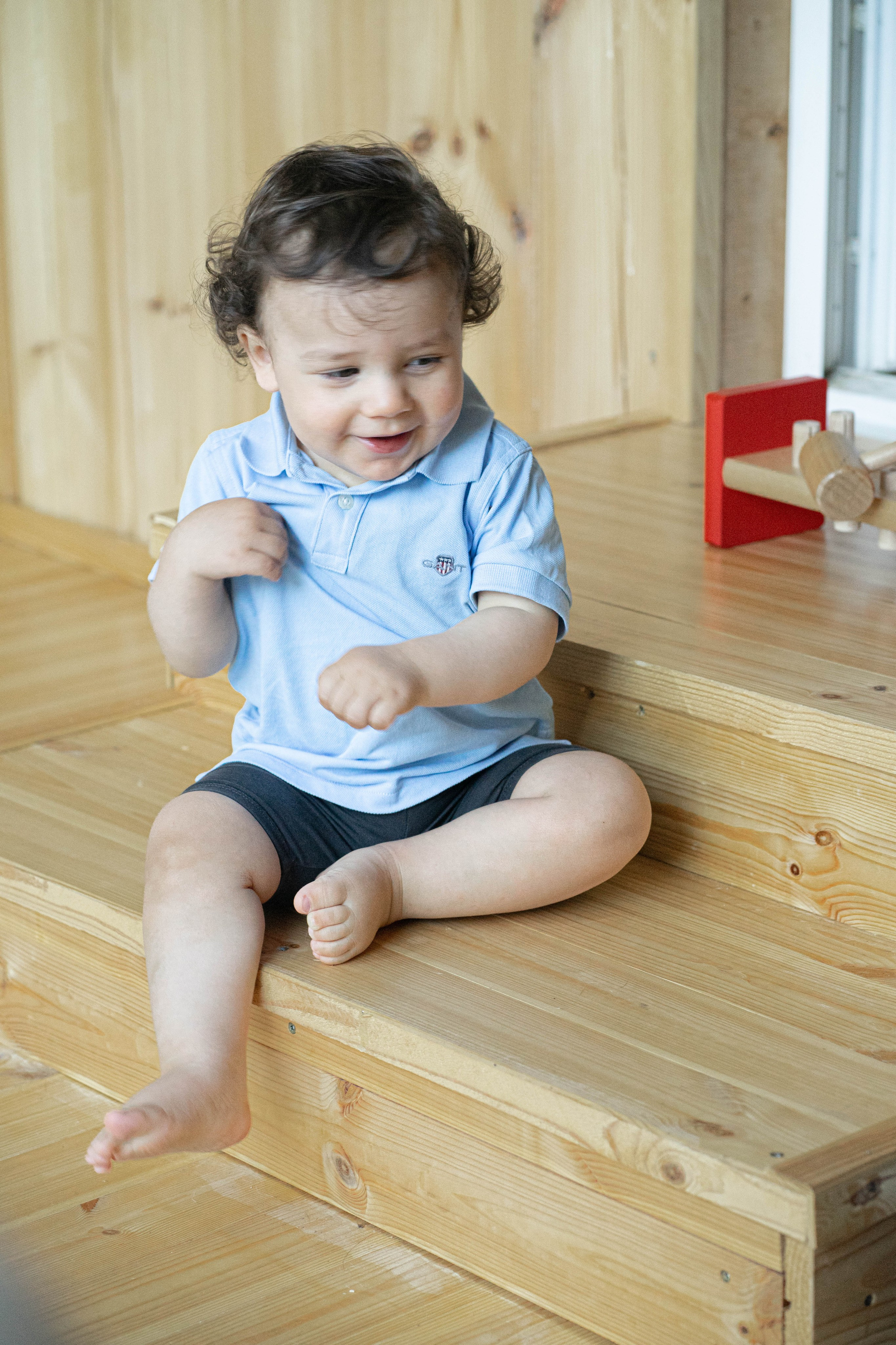 Boy. Elämäntyylivalokuvaaja Turku. Tallentan tunteet kuvaan
