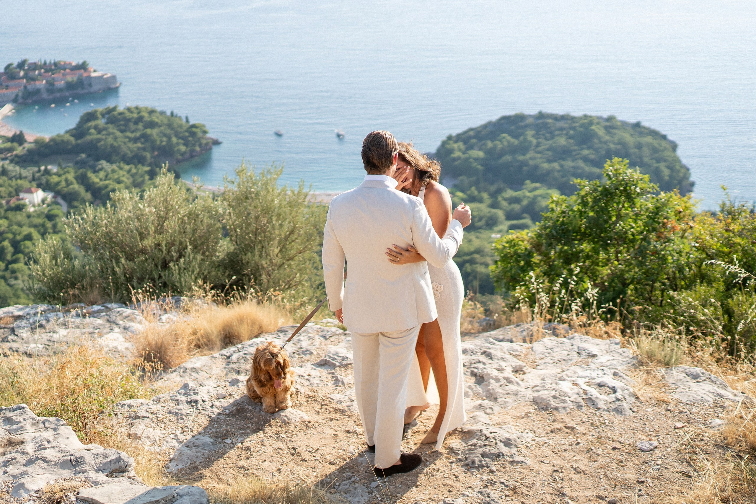 Идеальное место для предложения. в Будве — Уединенная смотровая площадка на Свети-Стефане