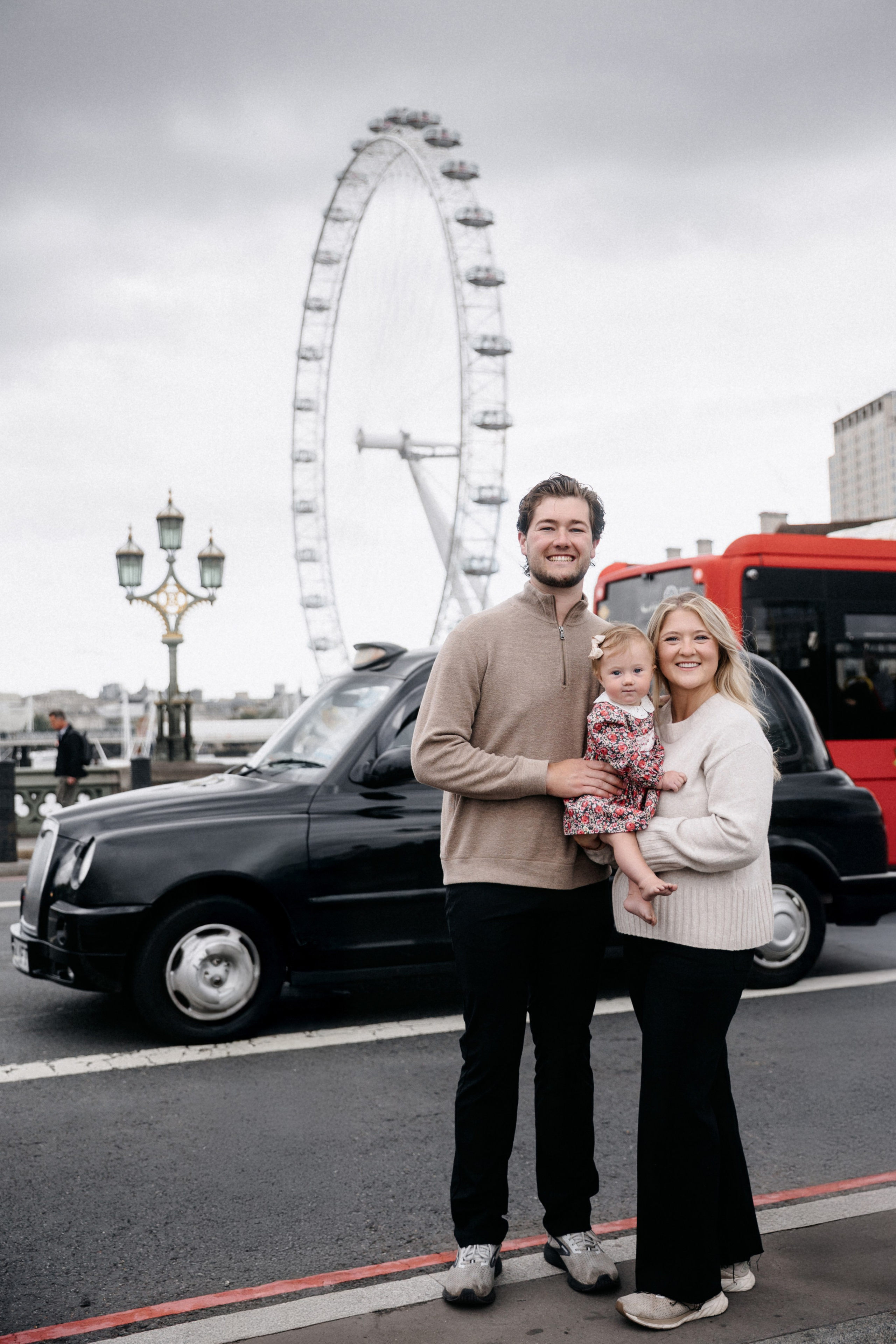 Family Photoshoot at Westminster. LondonPhotoStory — Vacation Photographer in London