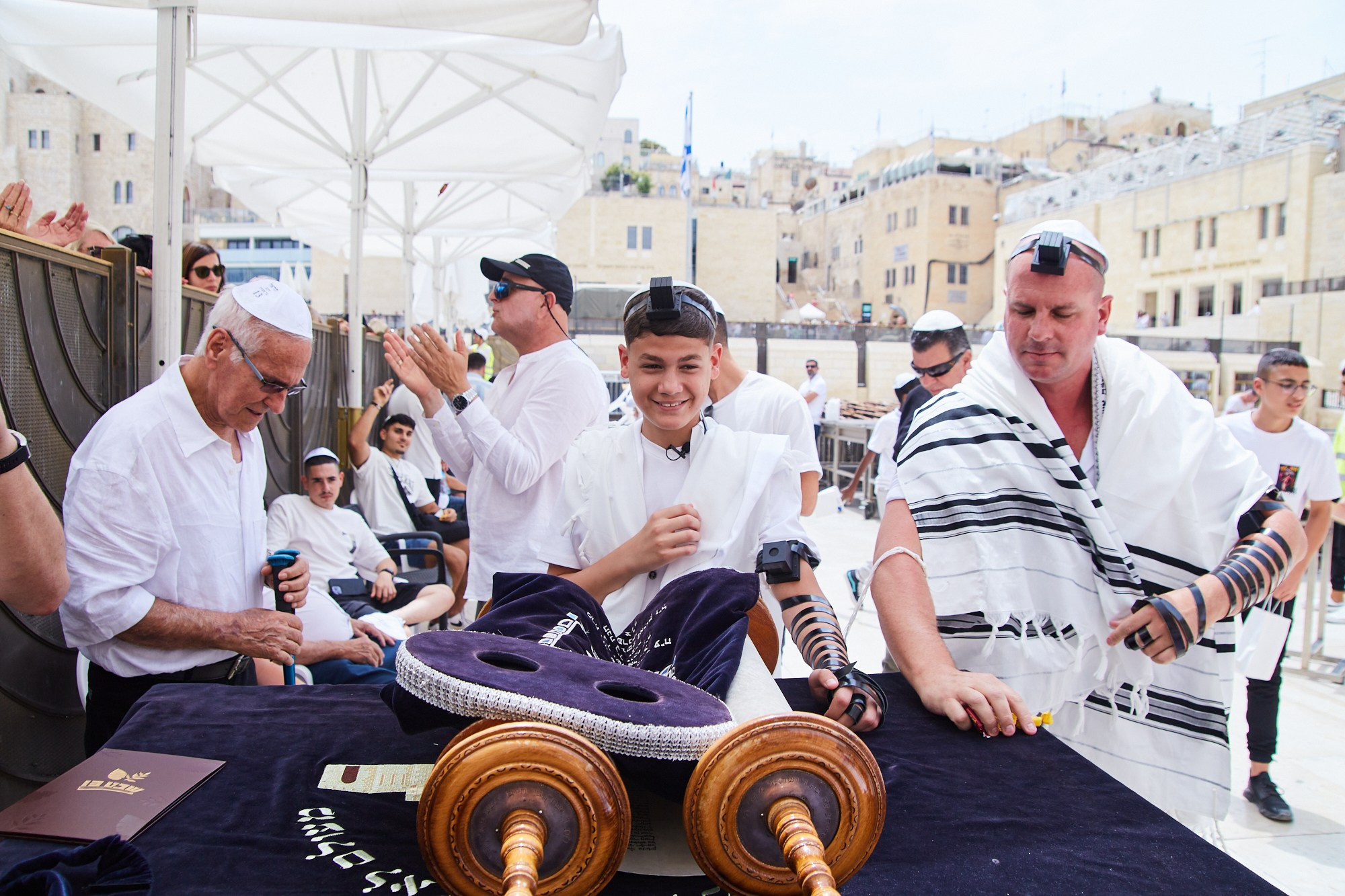 Бар-мицва на Котеле 2. Портретный и репортажный фотограф в Израиле Рома Бирман